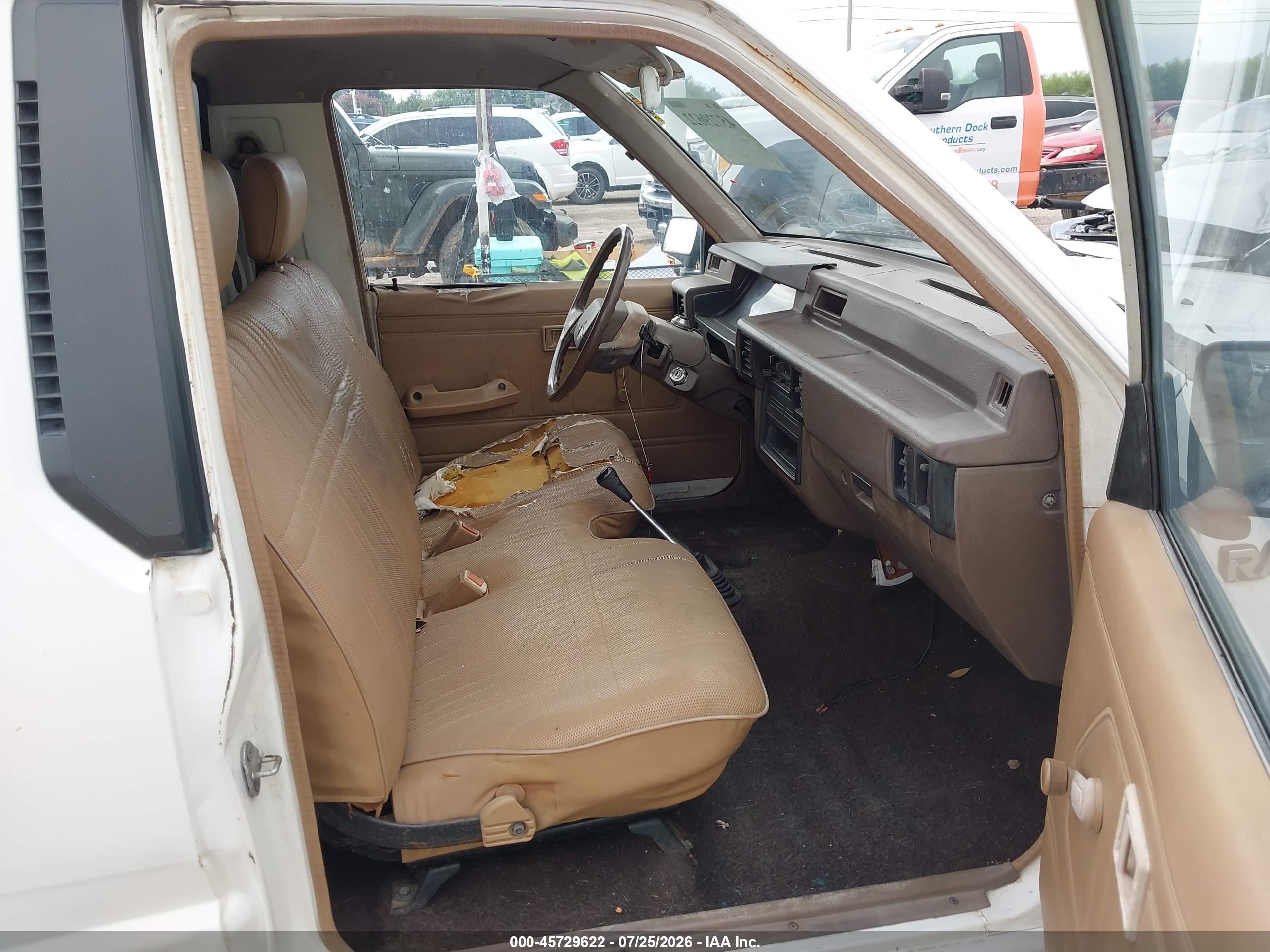 1988 Dodge Ram 50   White vin: JB7FL29E3JP103398