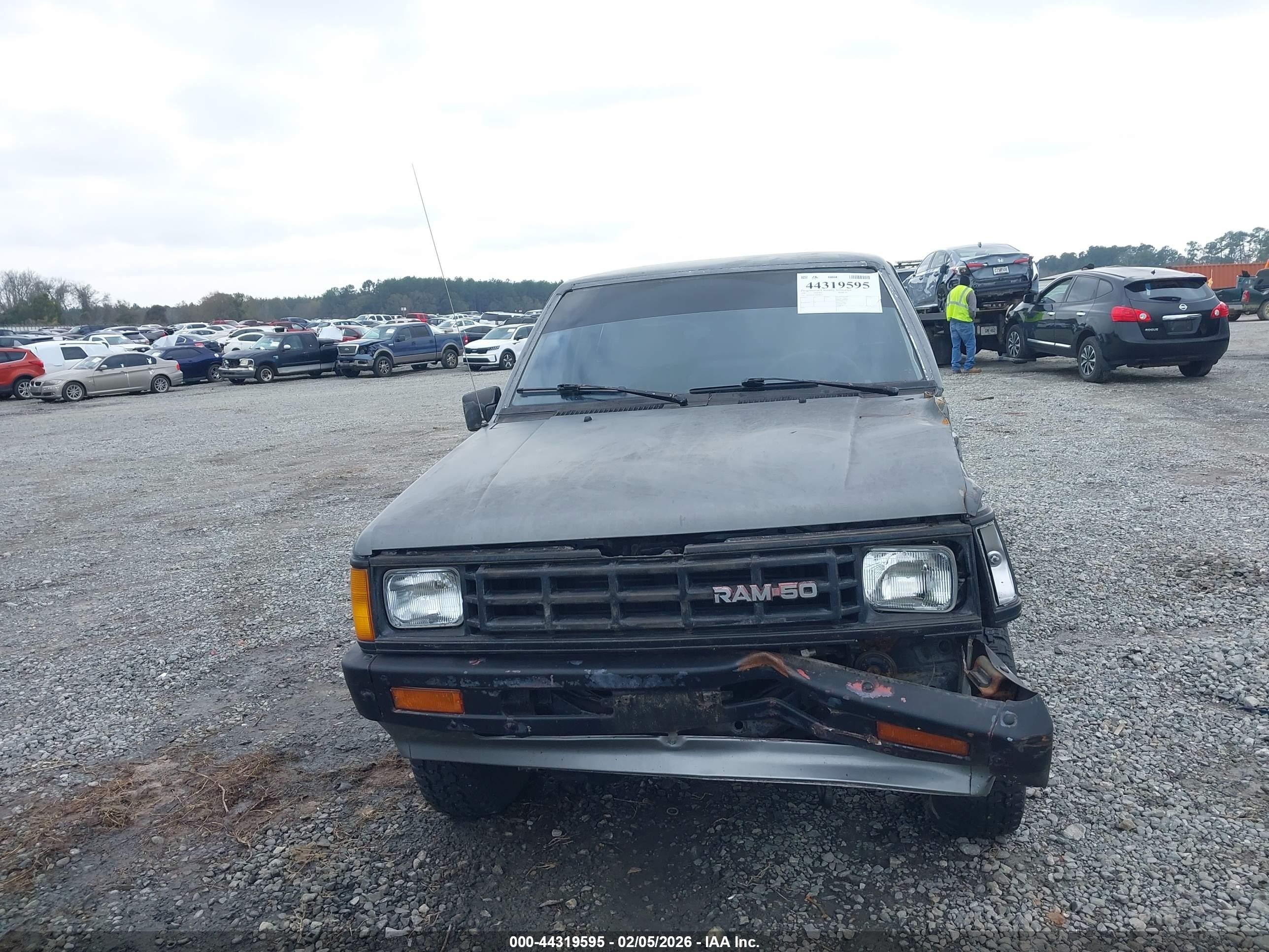 1987 Dodge Ram 50   Gray vin: JB7FM24E2HP098452