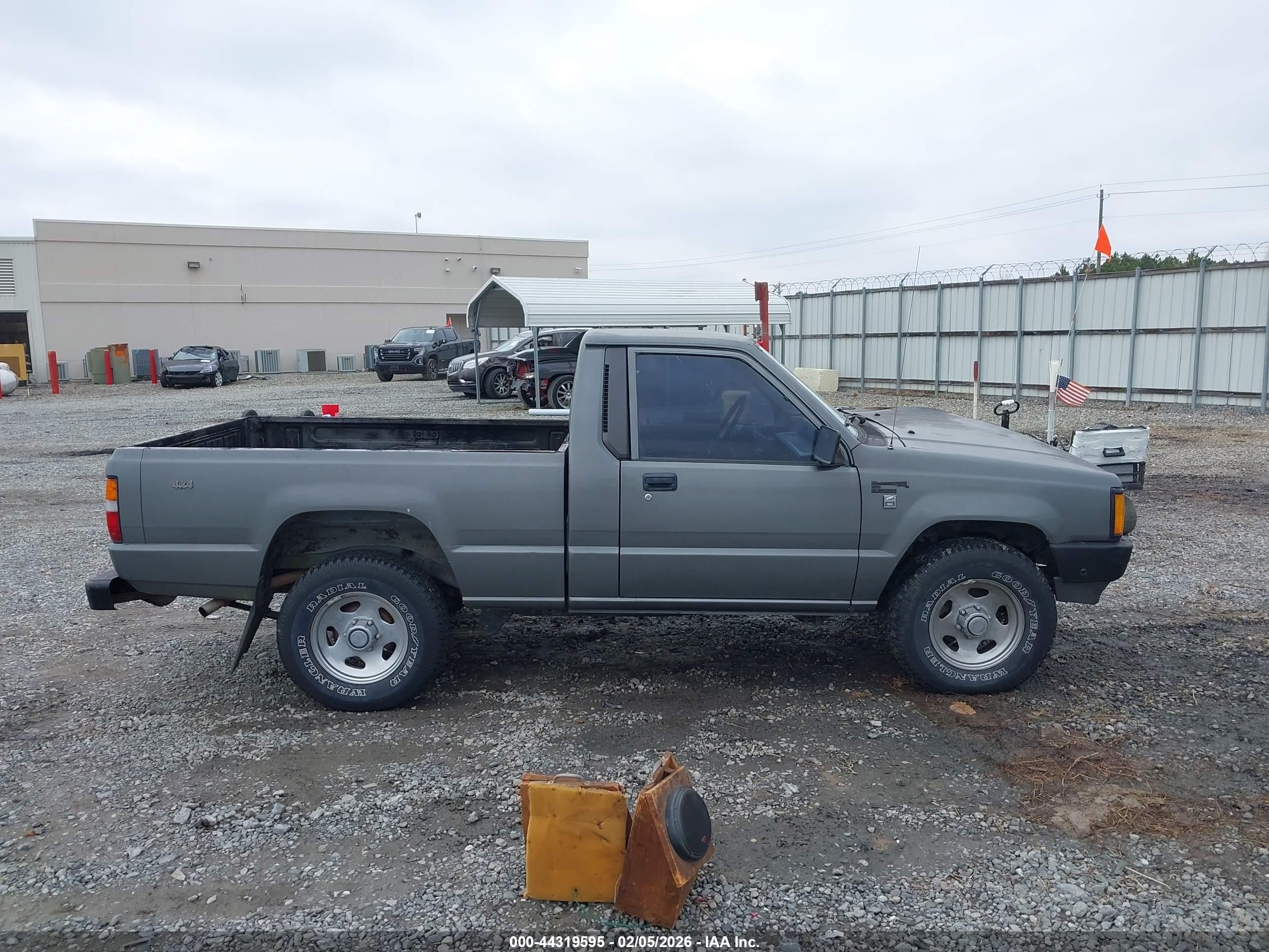 1987 Dodge Ram 50   Gray vin: JB7FM24E2HP098452