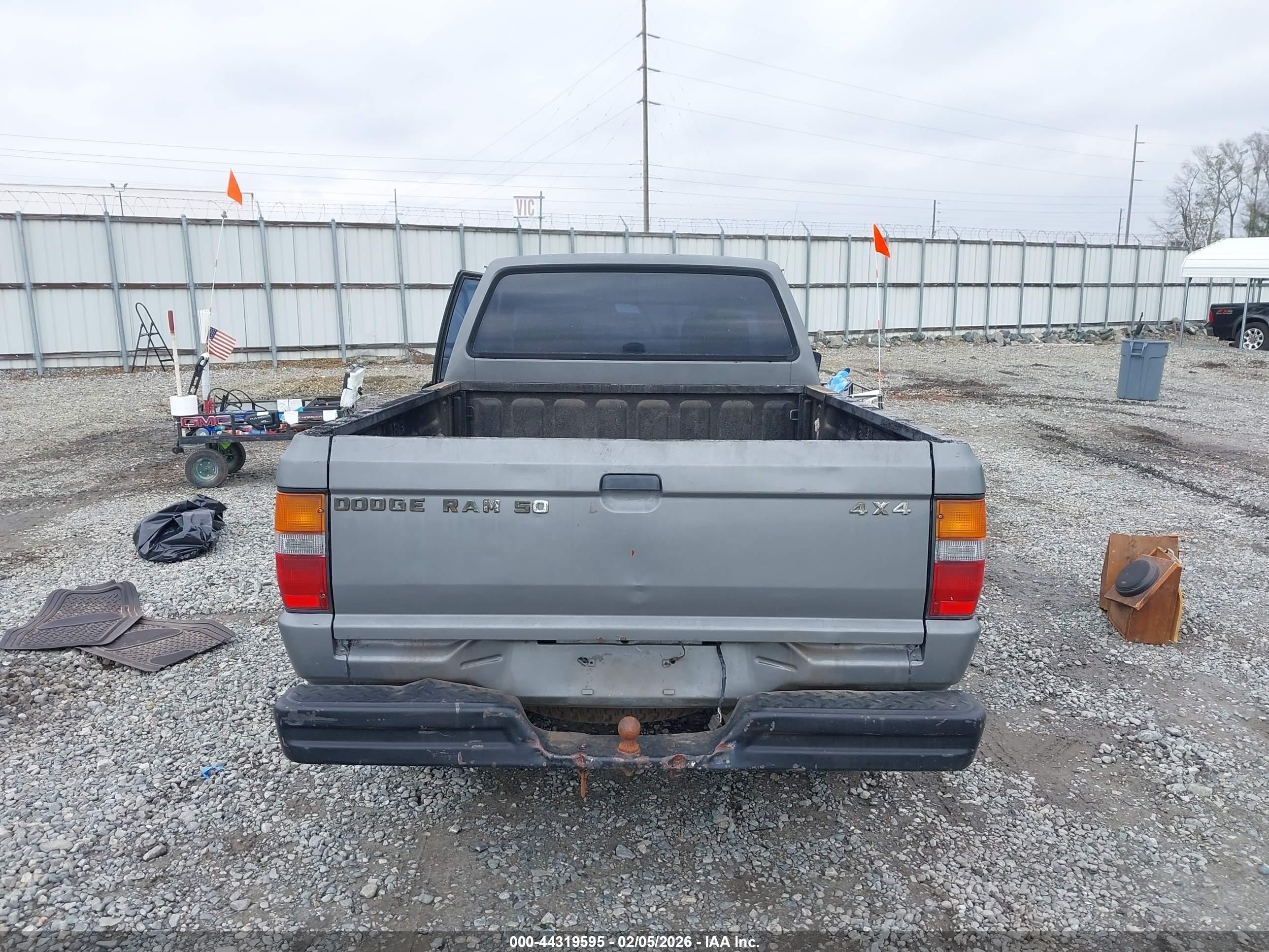1987 Dodge Ram 50   Gray vin: JB7FM24E2HP098452