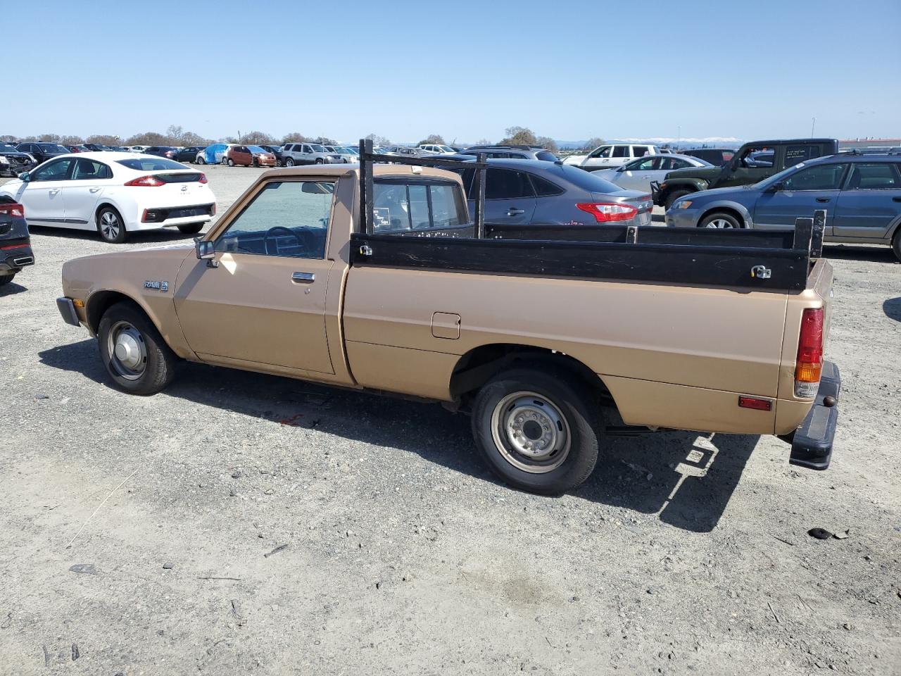 1986 Dodge D50 Custom Gold vin: JB7FP24D3GP094231