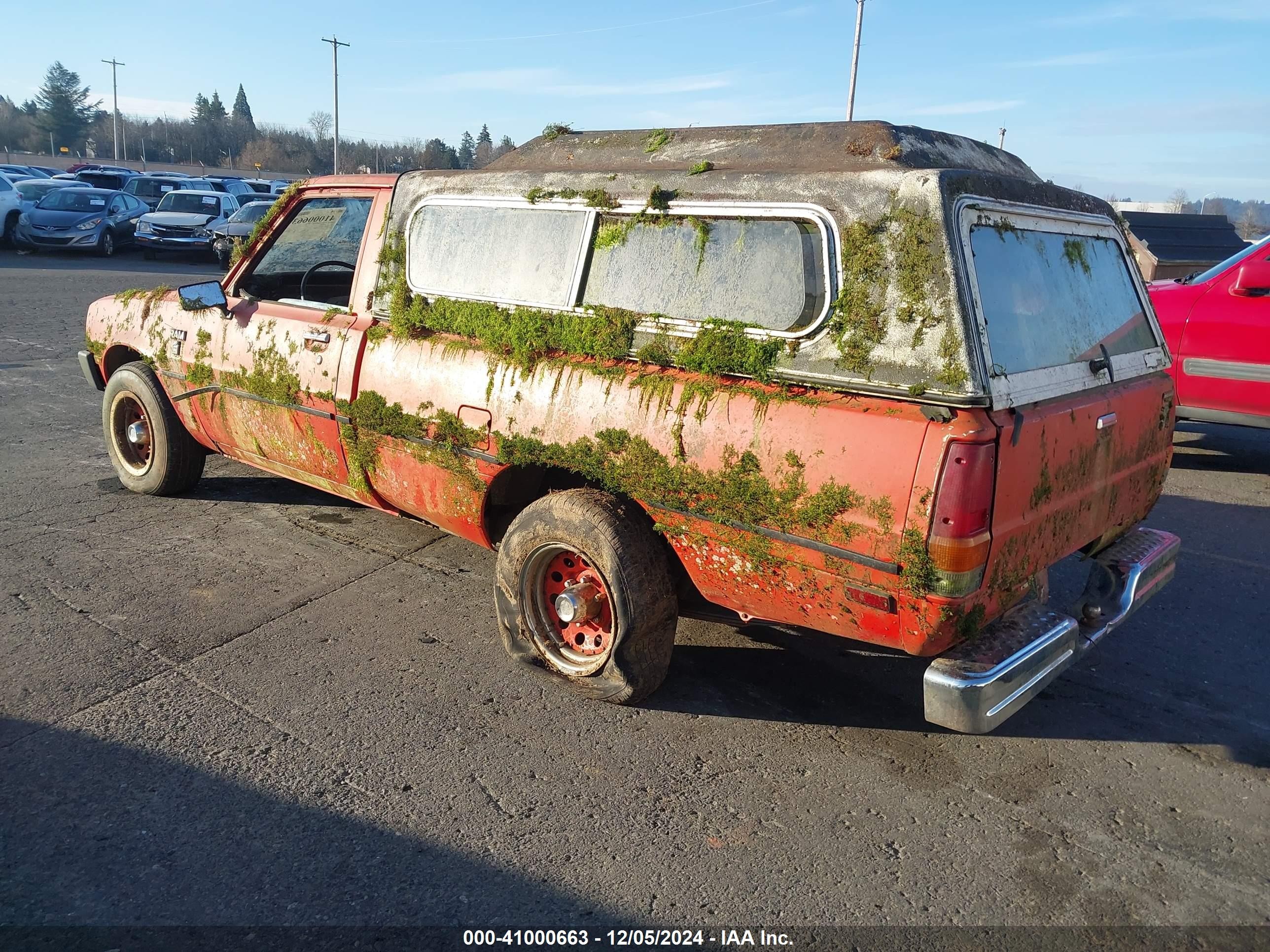 1986 Dodge D50 Custom Red vin: JB7FP24D8GP019220