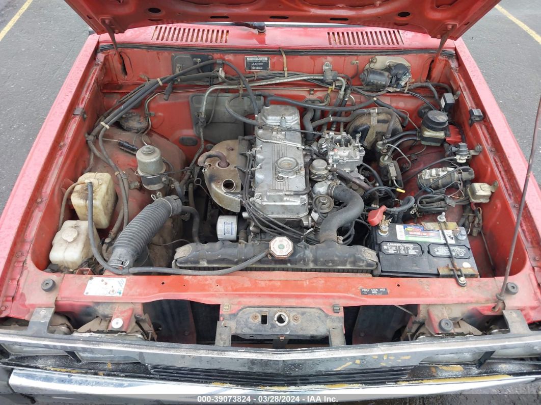 1986 Dodge D50 Royal Red vin: JB7FP44E1GP043573