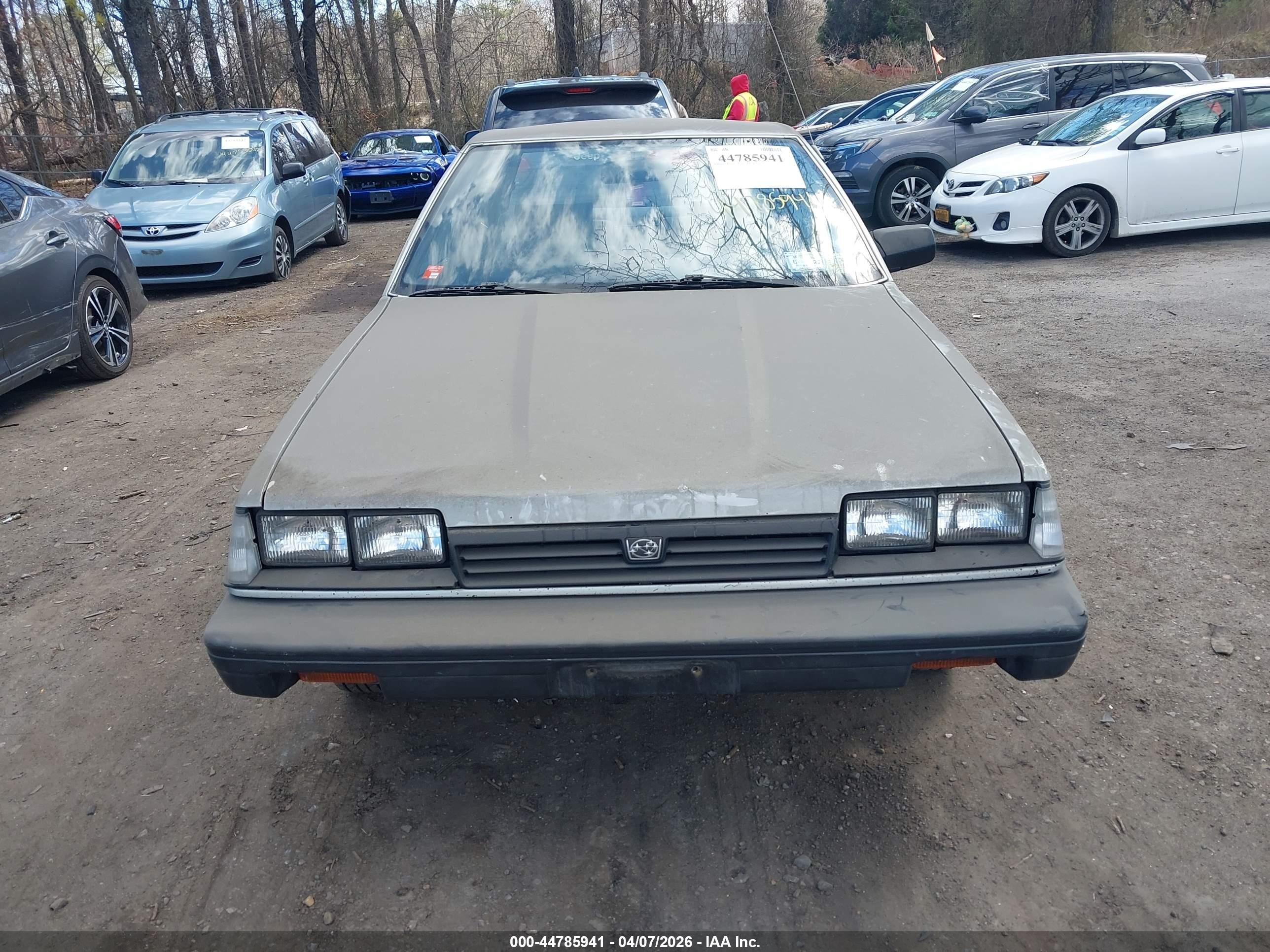 1987 Subaru Dl   Silver vin: JF1AC42B2HC235257