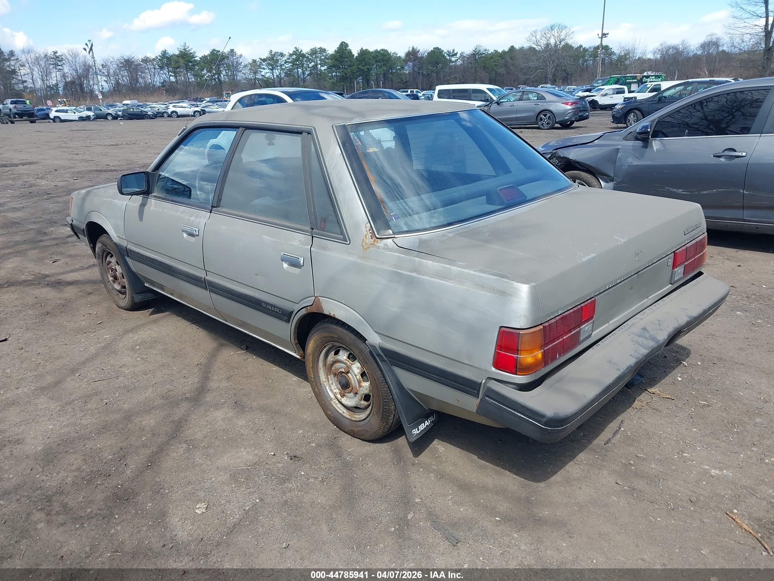 1987 Subaru Dl   Silver vin: JF1AC42B2HC235257