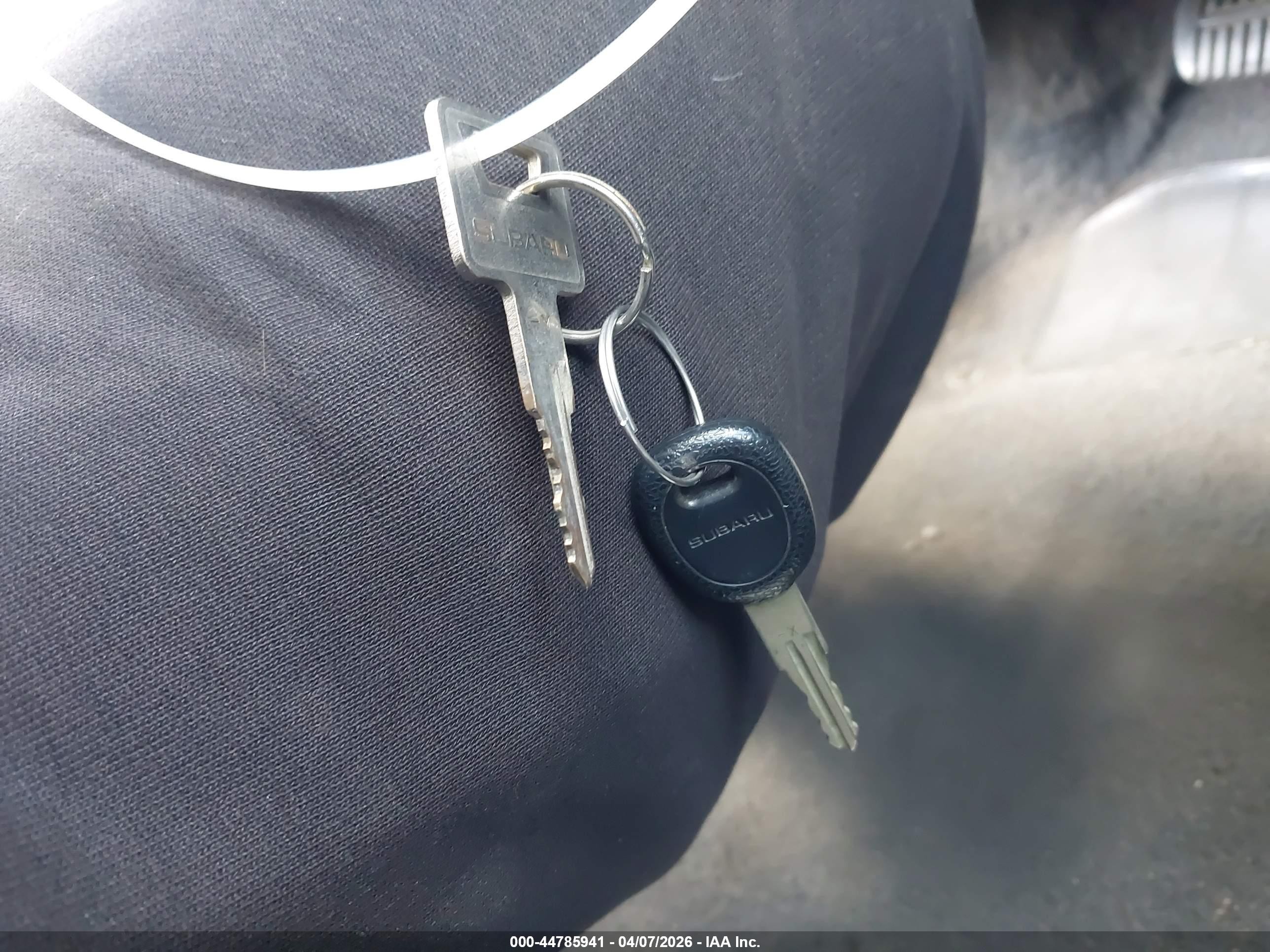 1987 Subaru Dl   Silver vin: JF1AC42B2HC235257