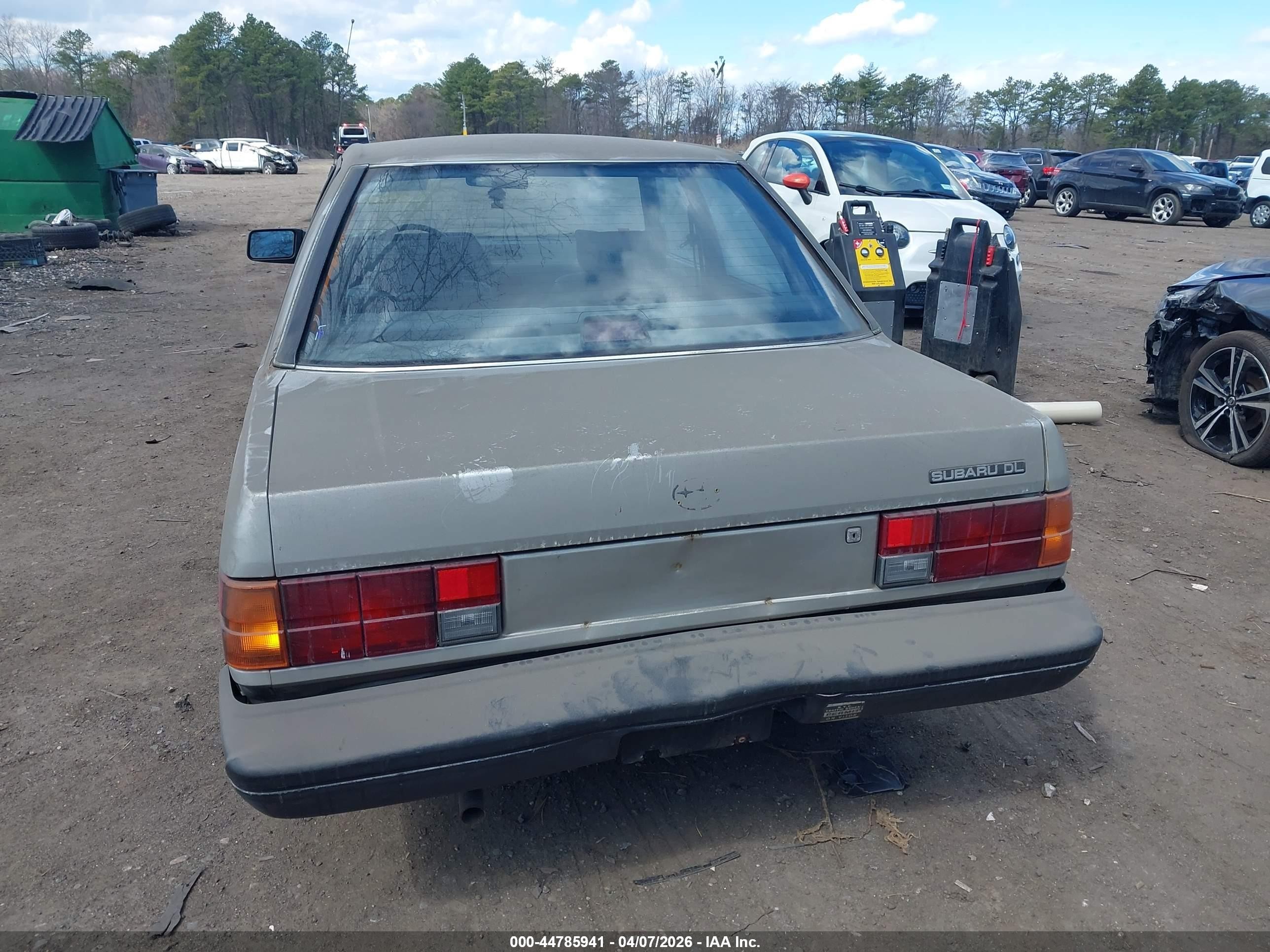 1987 Subaru Dl   Silver vin: JF1AC42B2HC235257
