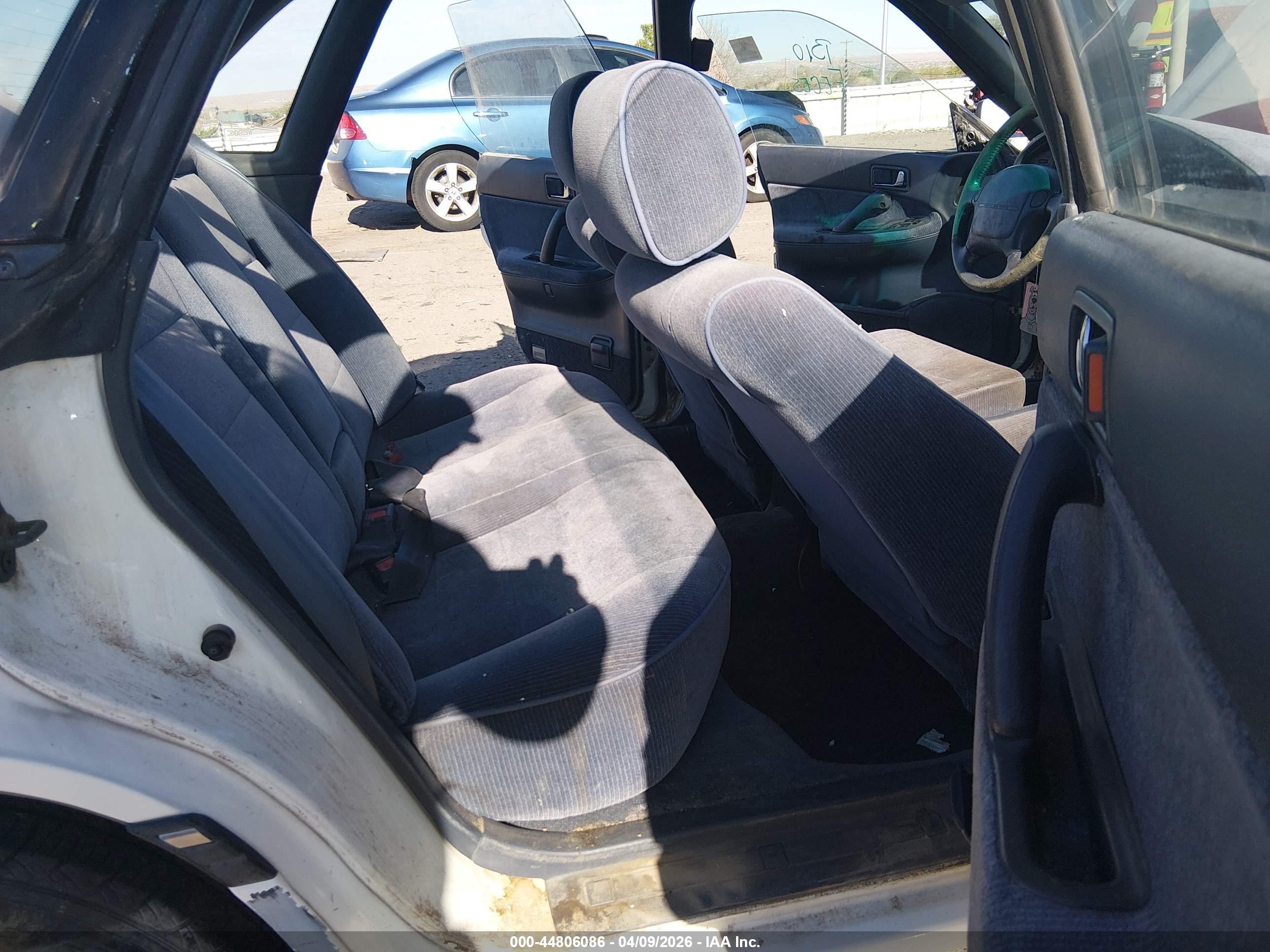 1992 Subaru Legacy Ls Special/lsi White vin: JF1BC6537NH601698
