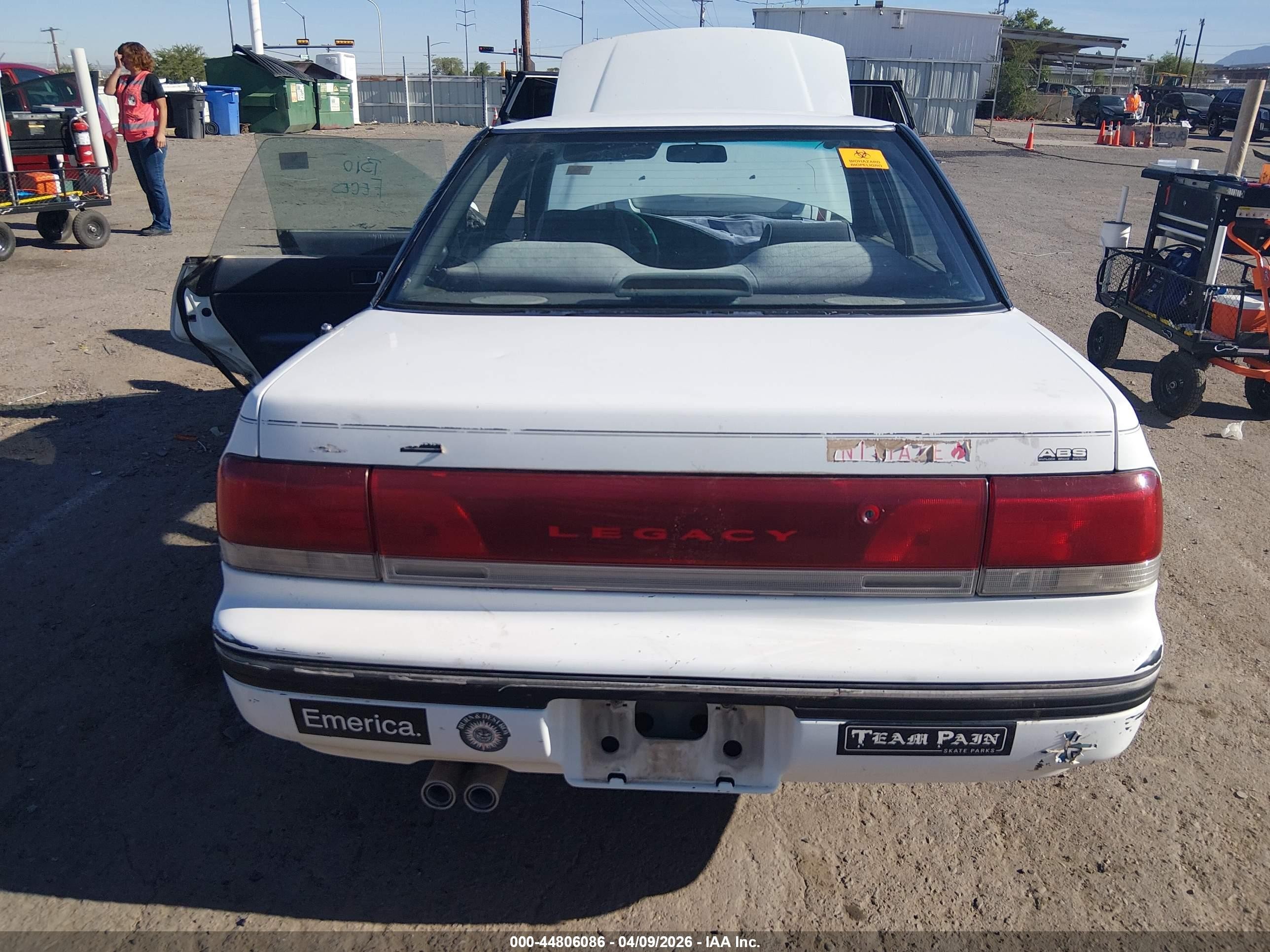 1992 Subaru Legacy Ls Special/lsi White vin: JF1BC6537NH601698