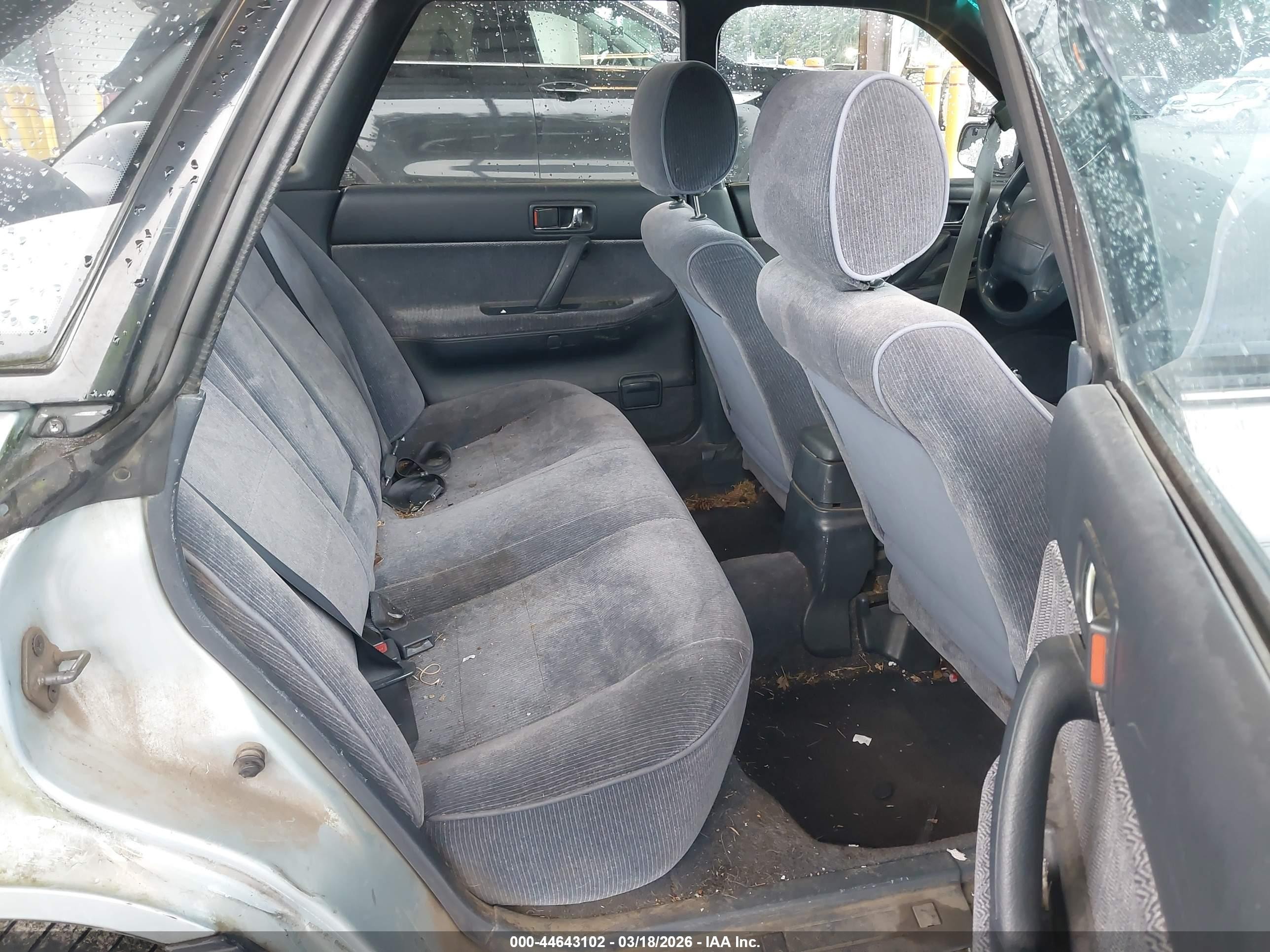 1993 Subaru Legacy Ls Special Серебряный vin: JF1BC6538PH606198