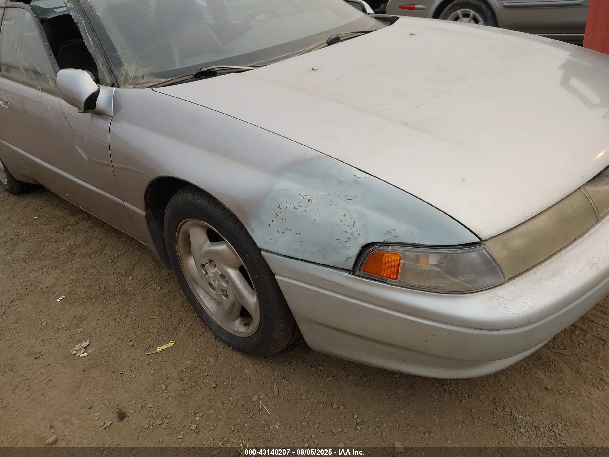 1992 Subaru Svx Lsl Silver vin: JF1CX3539NH103767