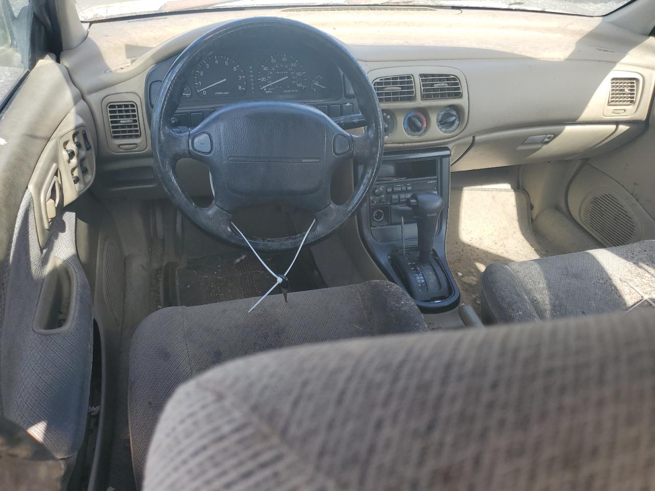 1993 Subaru Impreza L Plus White vin: JF1GC2448PH520916
