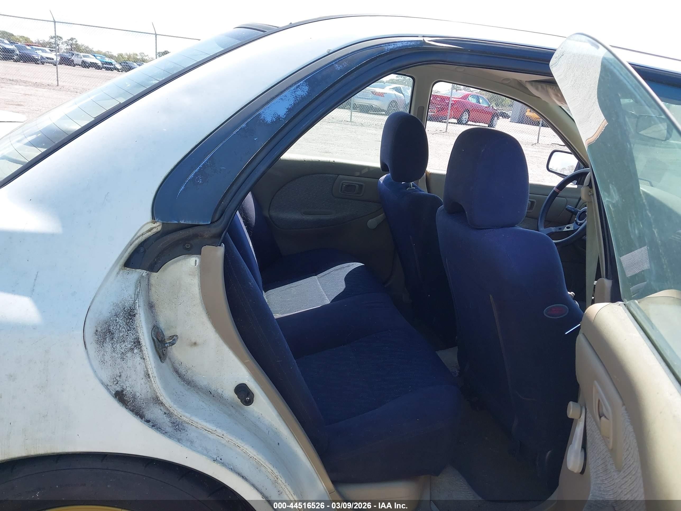1996 Subaru Impreza L White vin: JF1GC4351TG510427