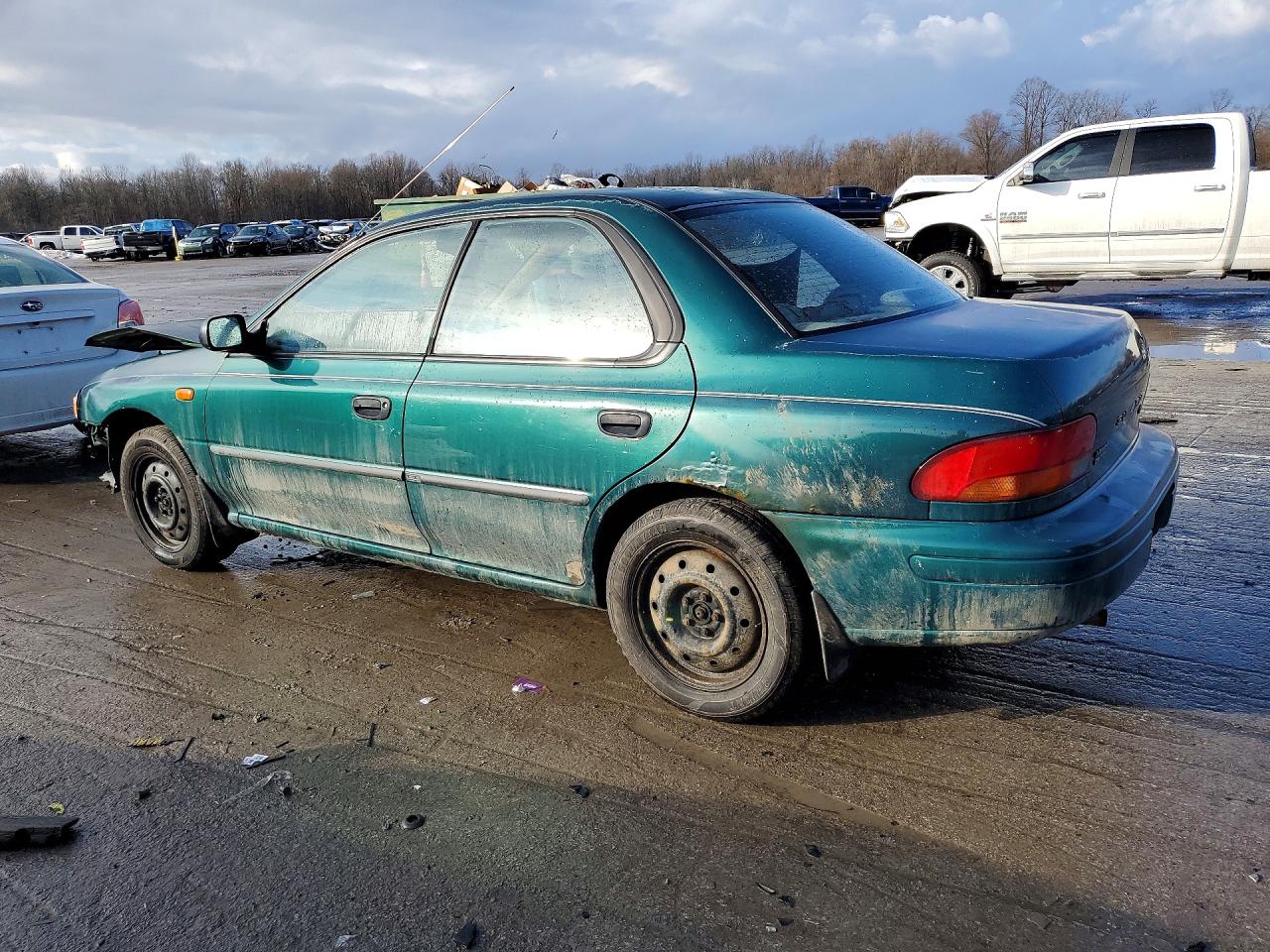 1998 Subaru Impreza L Green vin: JF1GC4351WH501368