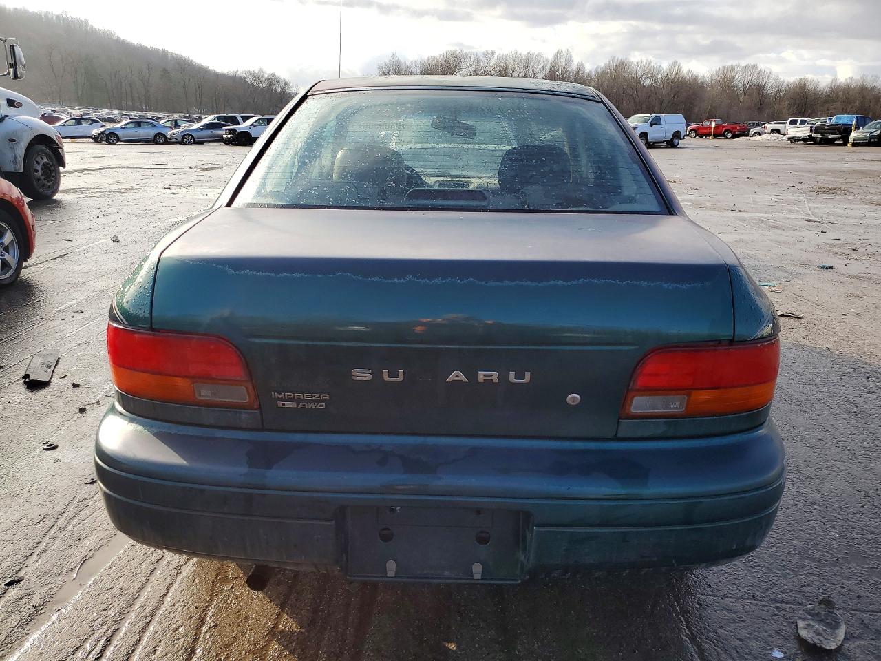 1998 Subaru Impreza L Green vin: JF1GC4351WH501368