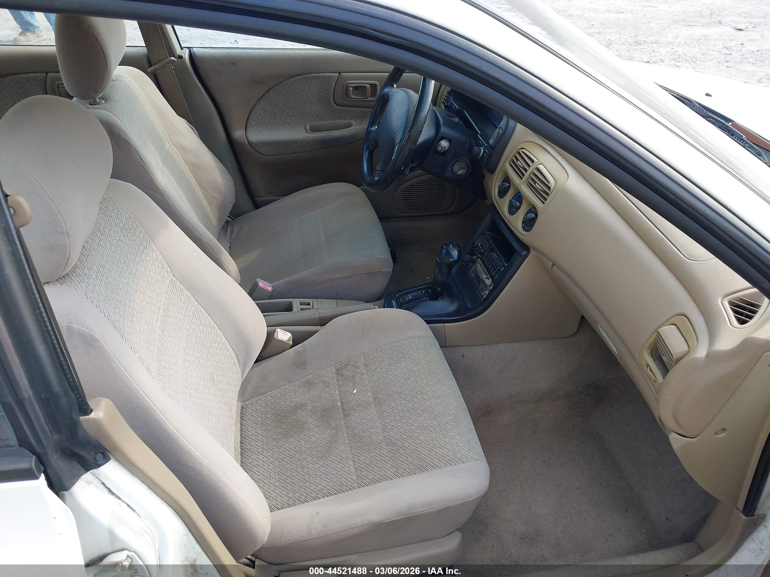 1996 Subaru Impreza L White vin: JF1GC4352TH512729
