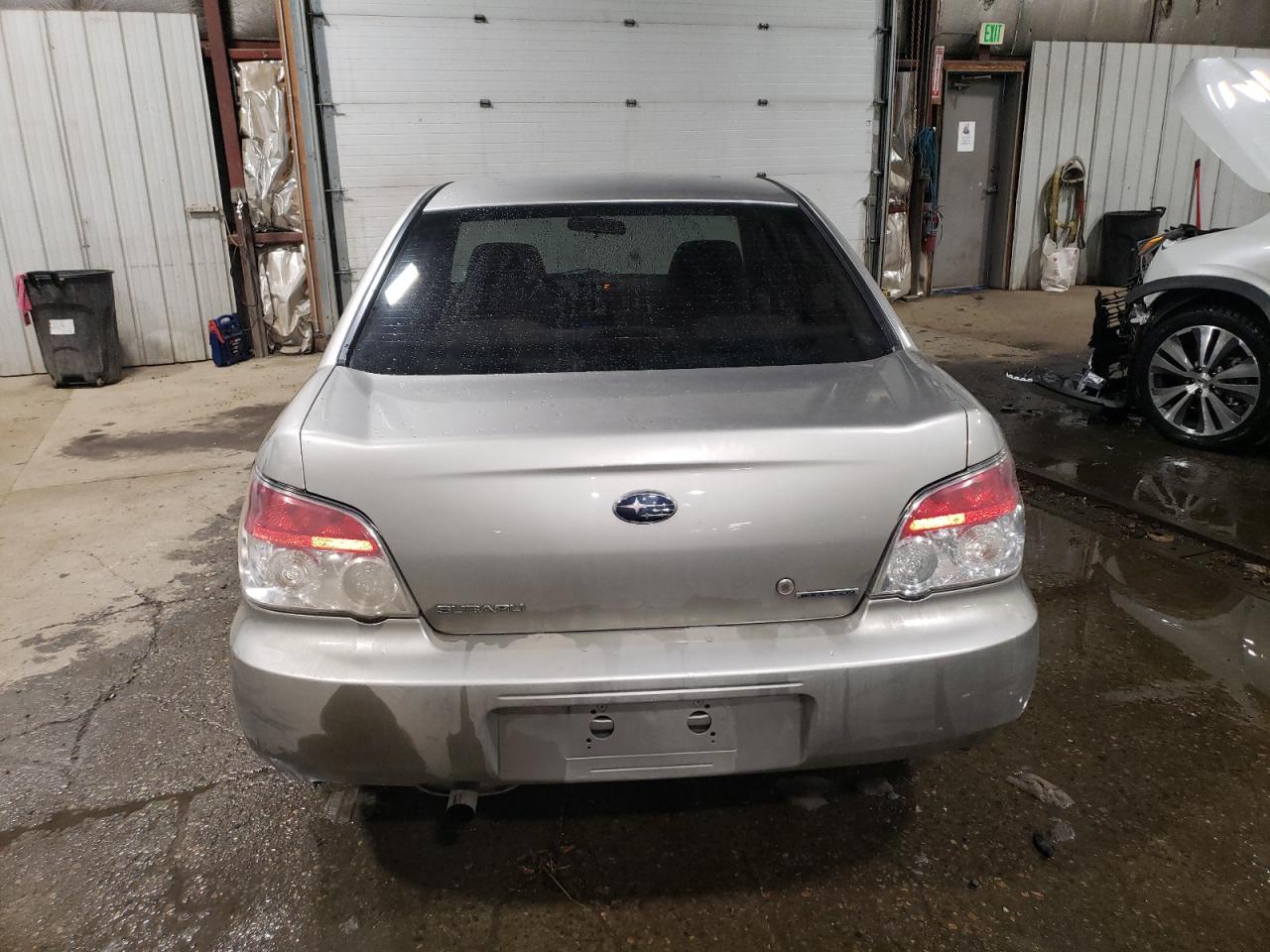 2007 Subaru Impreza 2.5i Серебряный vin: JF1GD61607H511217