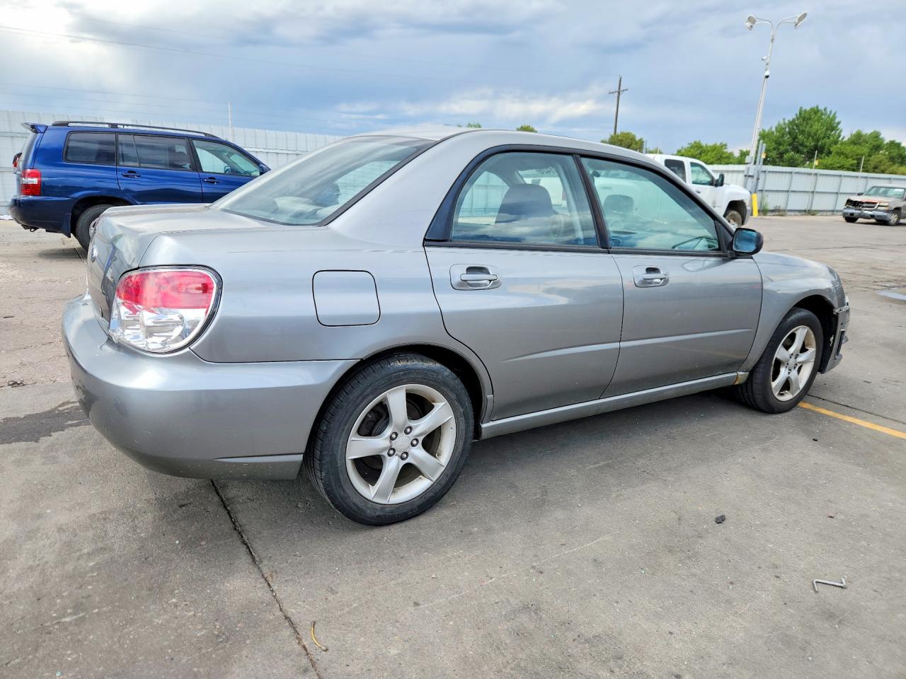 2007 Subaru Impreza 2.5i Gray vin: JF1GD61617H507600