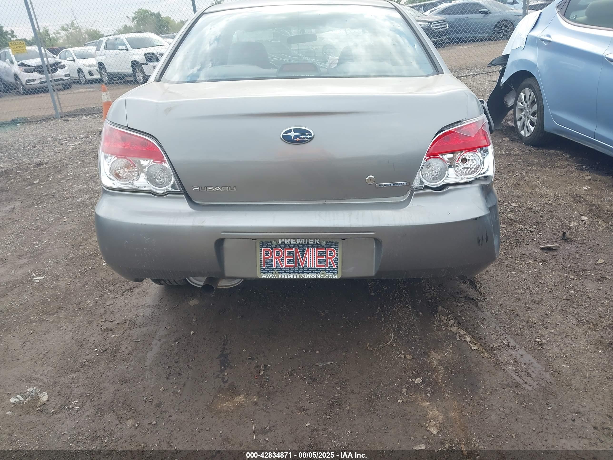2007 Subaru Impreza 2.5i Silver vin: JF1GD61667H522349