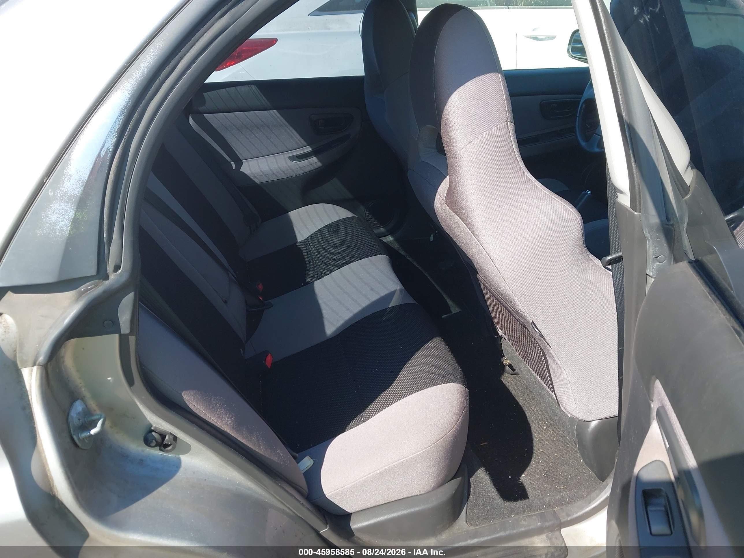 2006 Subaru Impreza 2.5i Silver vin: JF1GD67686G508528