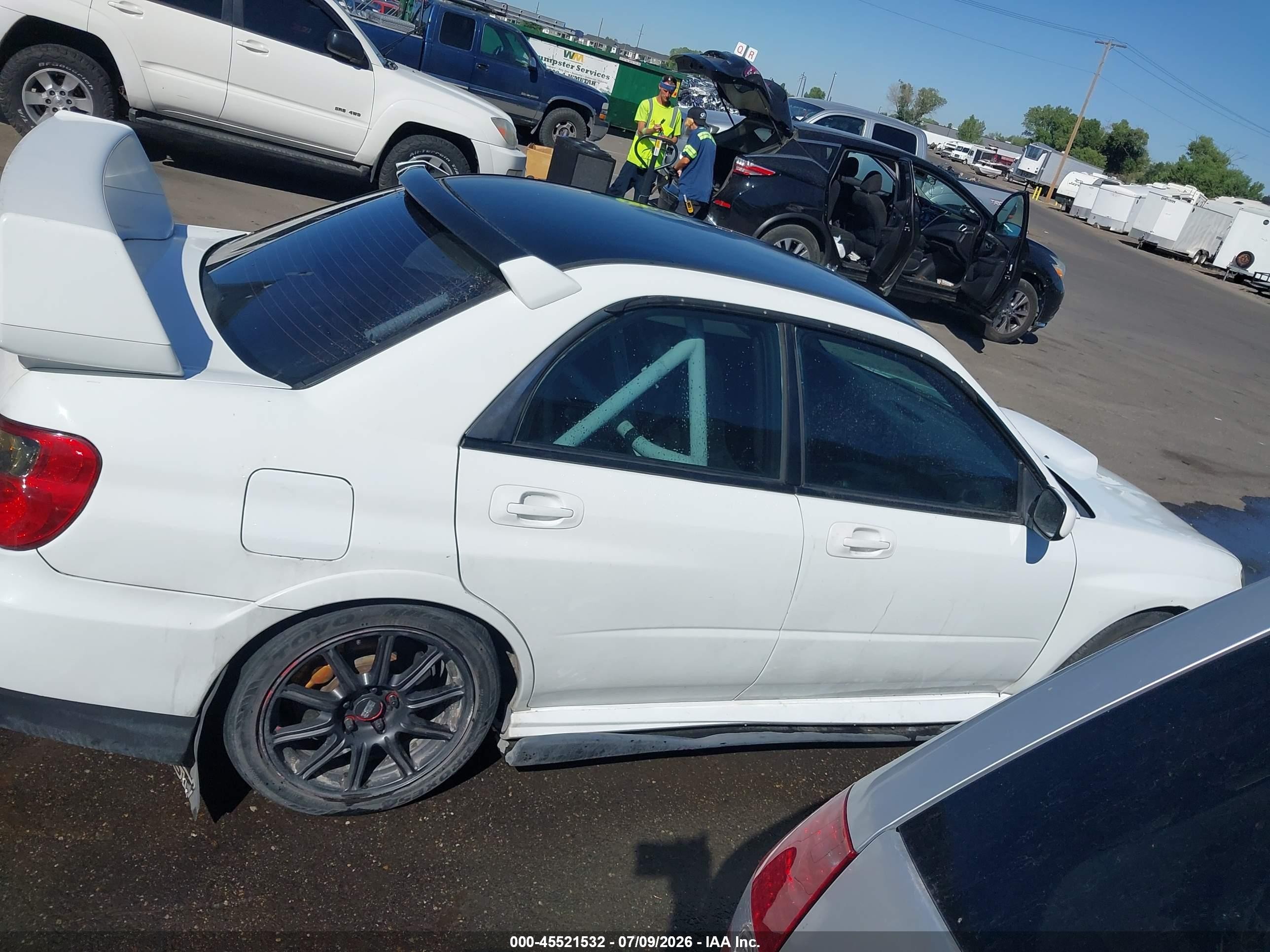 2006 Subaru Impreza Wrx Sti   White vin: JF1GD70616L525372