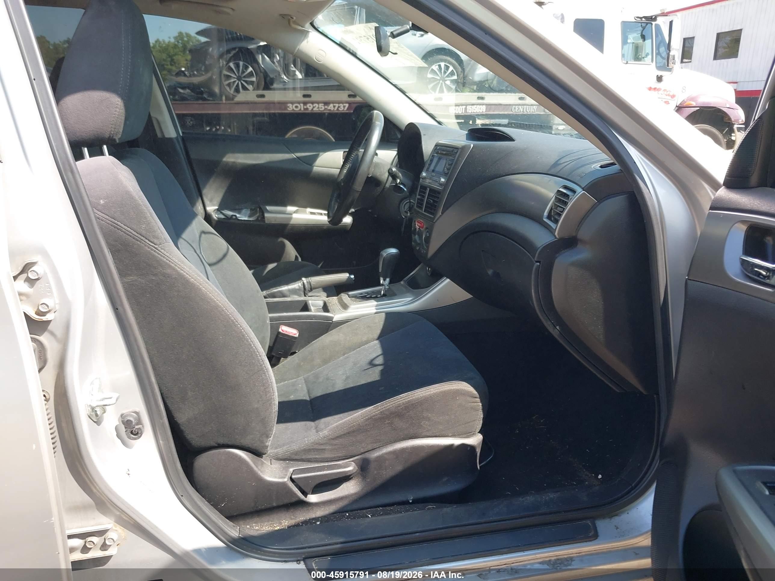2009 Subaru Impreza 2.5i Серебряный vin: JF1GE60689H519325