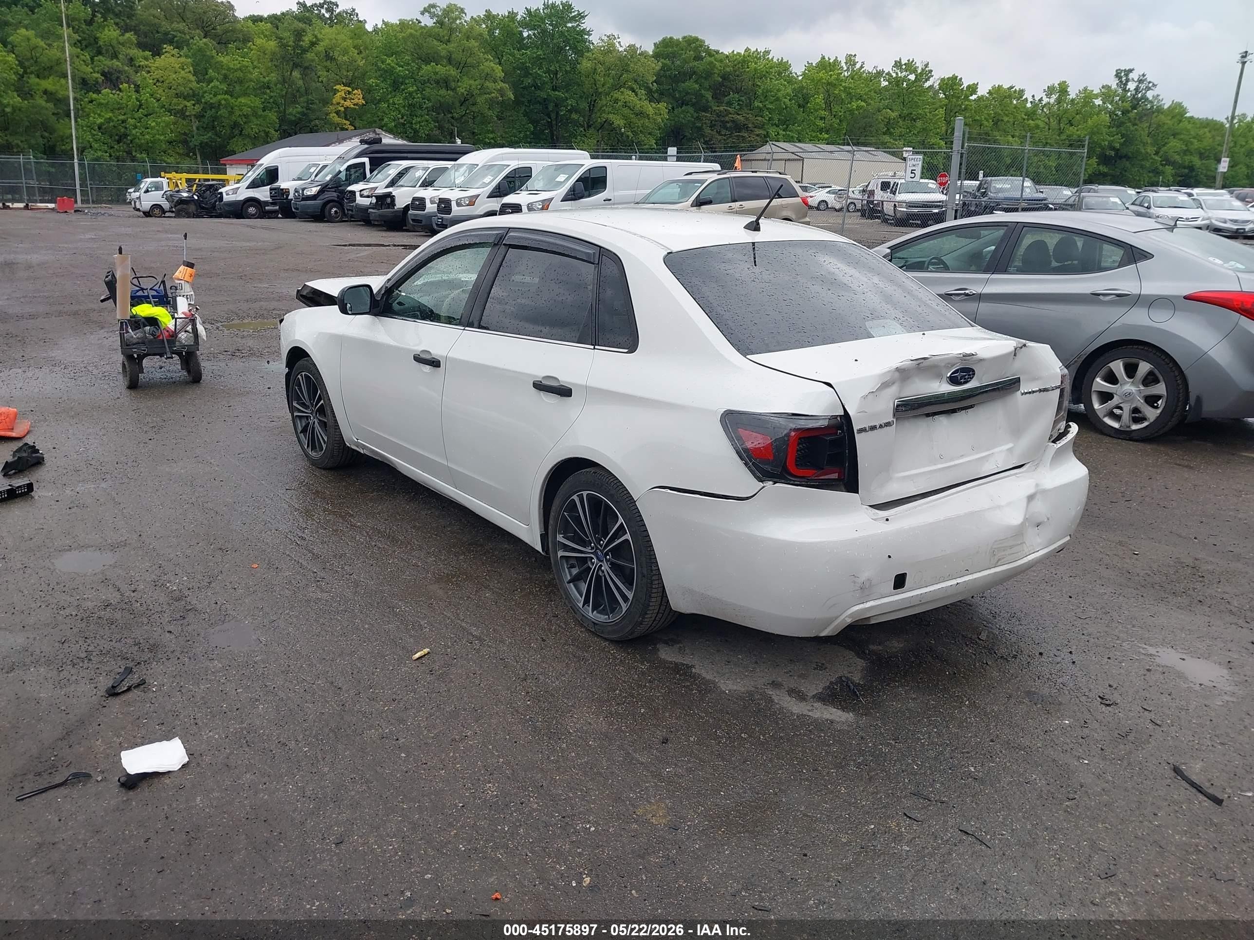 2008 Subaru Impreza  (natl) I White vin: JF1GE61638H502557