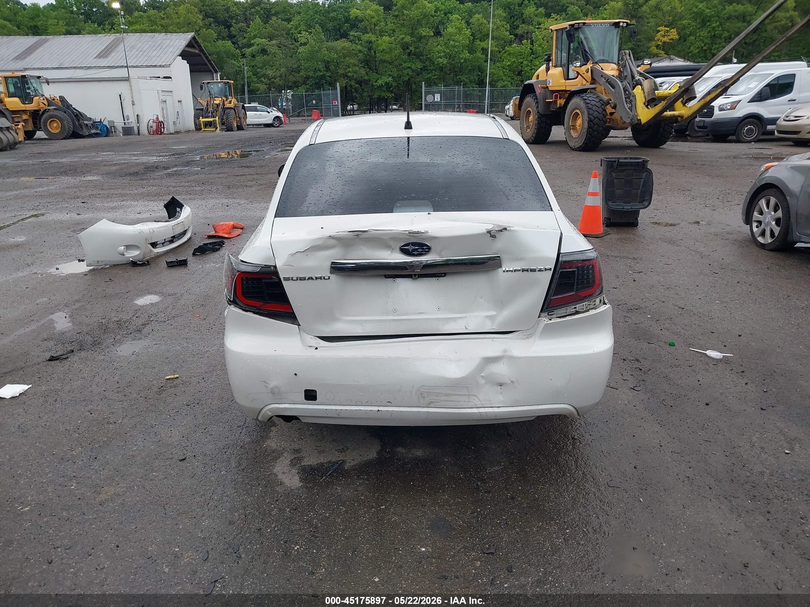 2008 Subaru Impreza  (natl) I White vin: JF1GE61638H502557