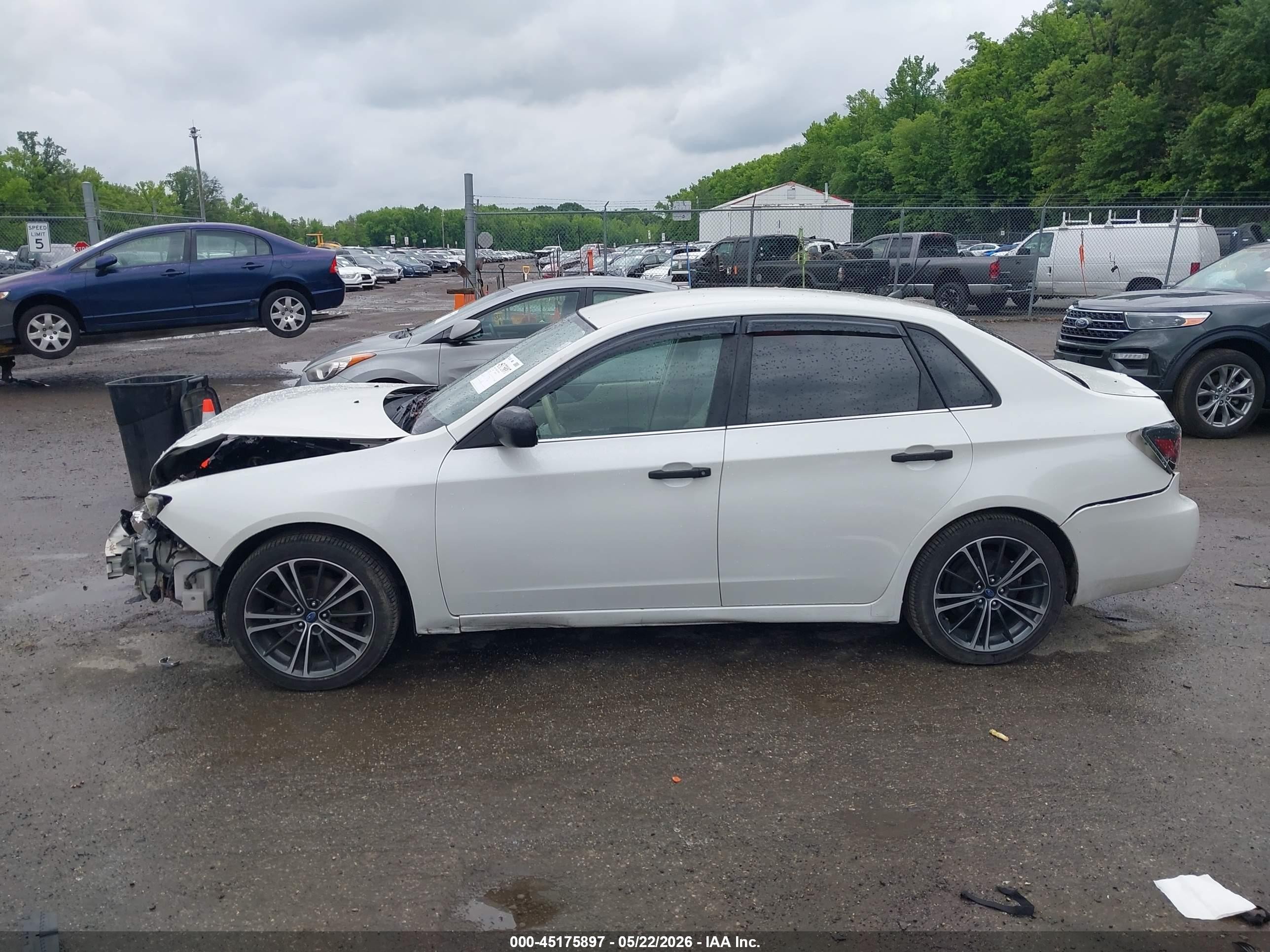 2008 Subaru Impreza  (natl) I White vin: JF1GE61638H502557