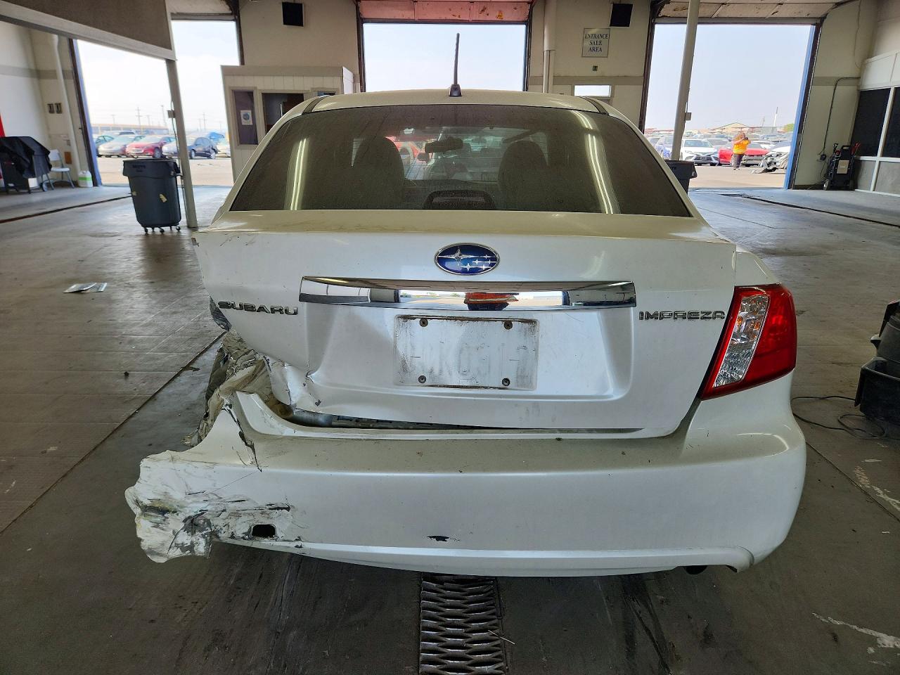 2008 Subaru Impreza Белый vin: JF1GE61658H518775