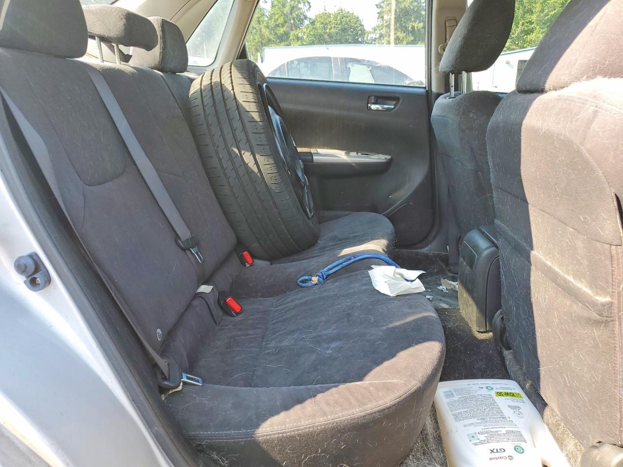 2010 Subaru Impreza 2.5i Серебряный vin: JF1GE6A63AH500359
