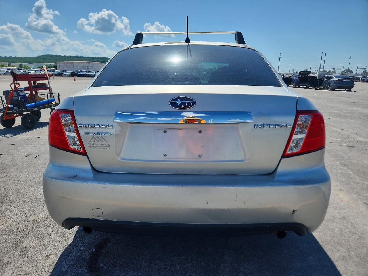 2011 Subaru Impreza 2.5i Silver vin: JF1GE6A65BH501885