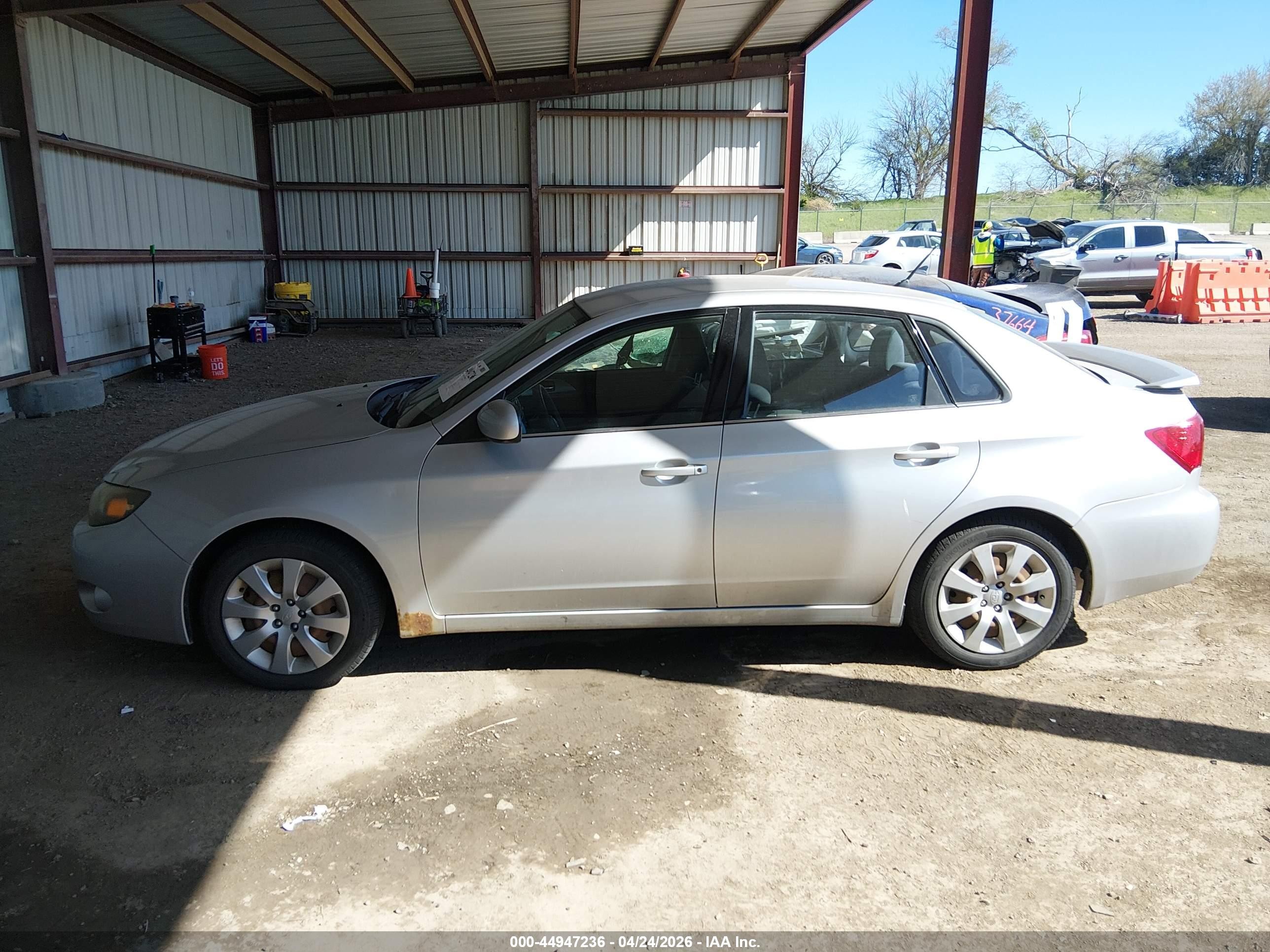 2011 Subaru Impreza 2.5i Silver vin: JF1GE6A65BH517908