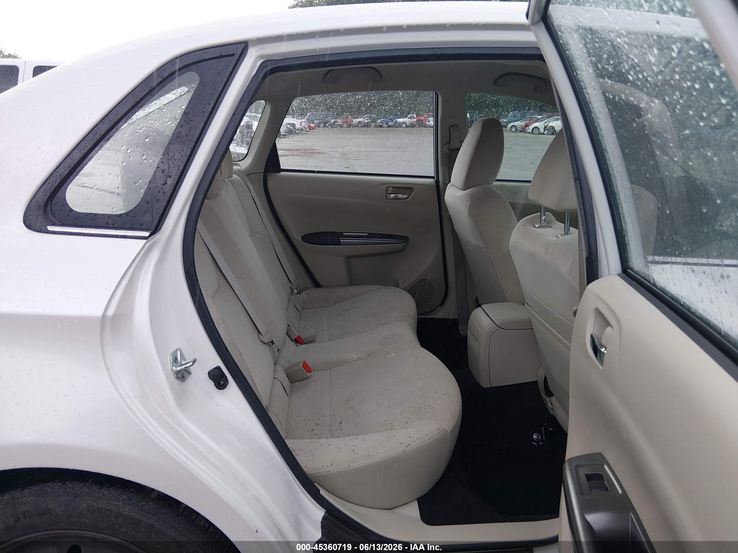 2011 Subaru Impreza 2.5i Белый vin: JF1GE6A67BH515108
