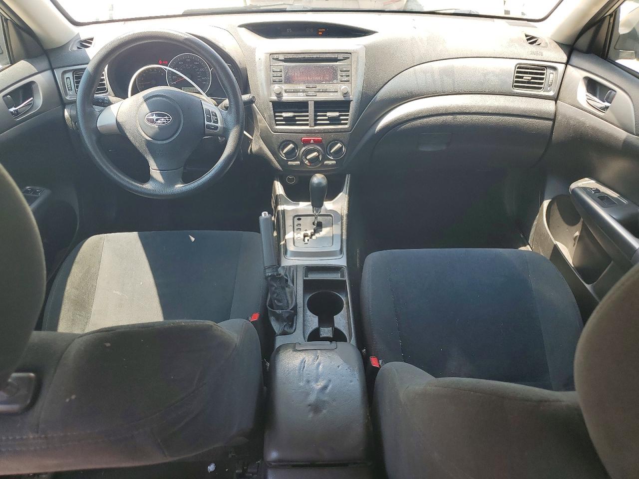 2011 Subaru Impreza 2.5i Silver vin: JF1GE6A6XBH514003