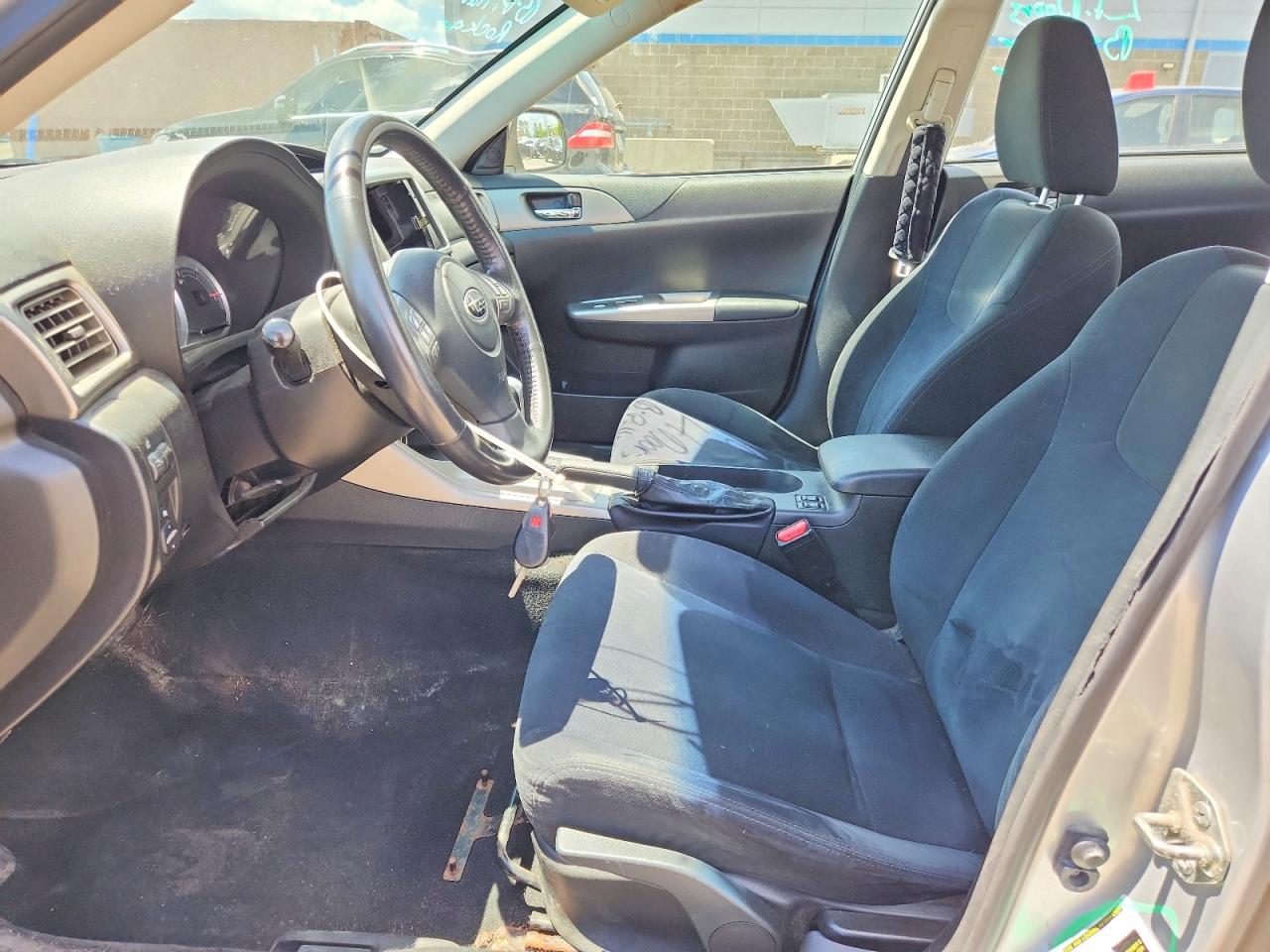 2010 Subaru Impreza 2.5i Premium Silver vin: JF1GE6B61AH504019