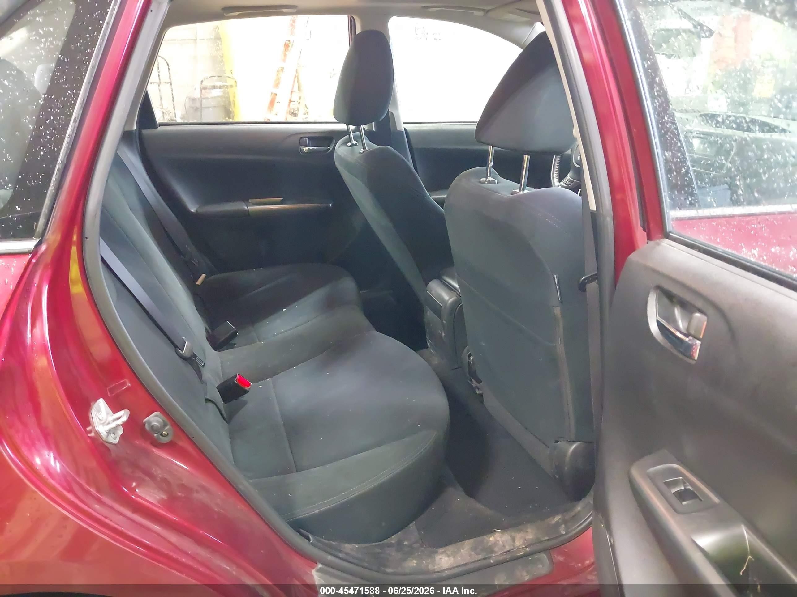 2011 Subaru Impreza 2.5i Premium Red vin: JF1GE6B66BH516040