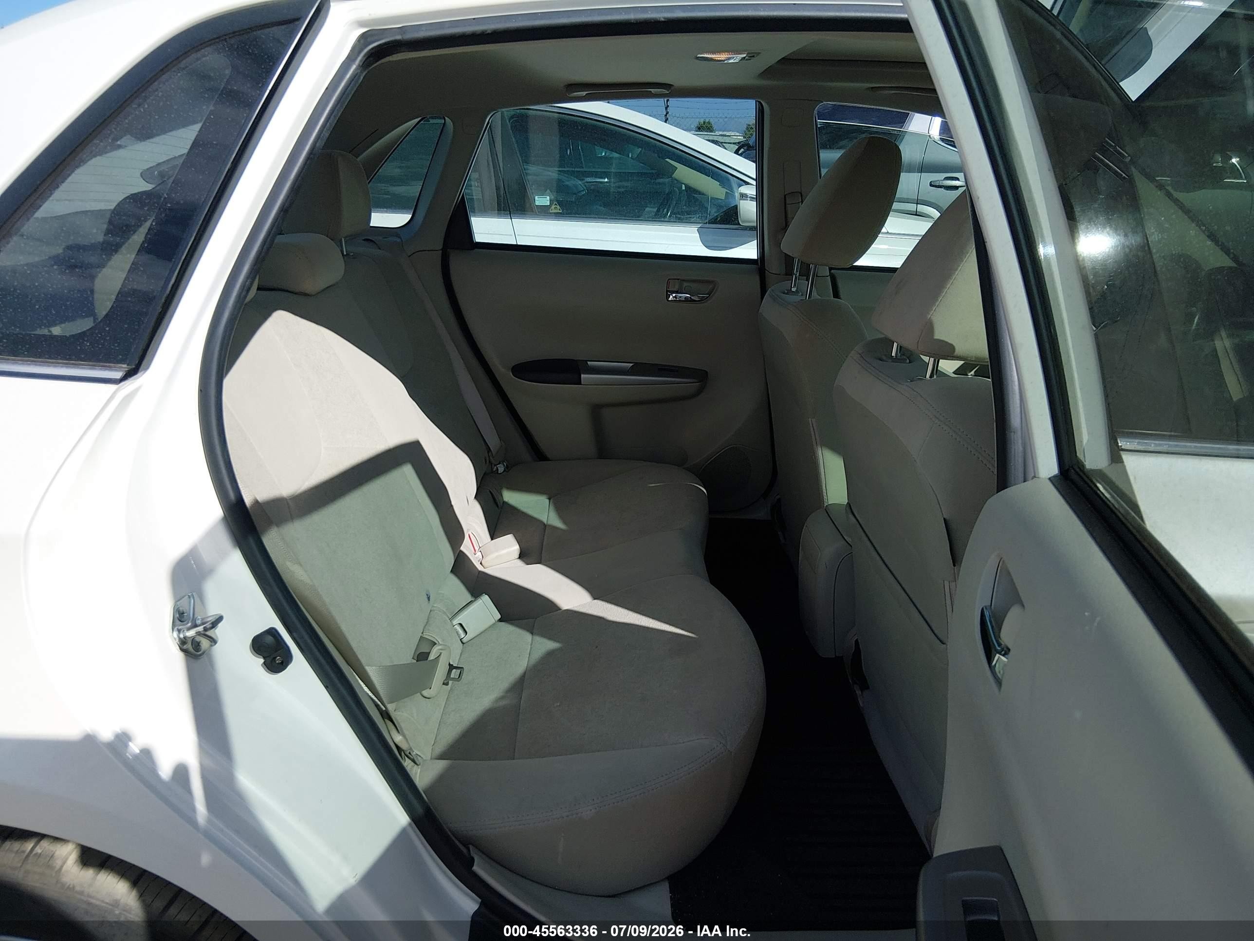 2010 Subaru Impreza 2.5i Premium White vin: JF1GE6B68AH510657