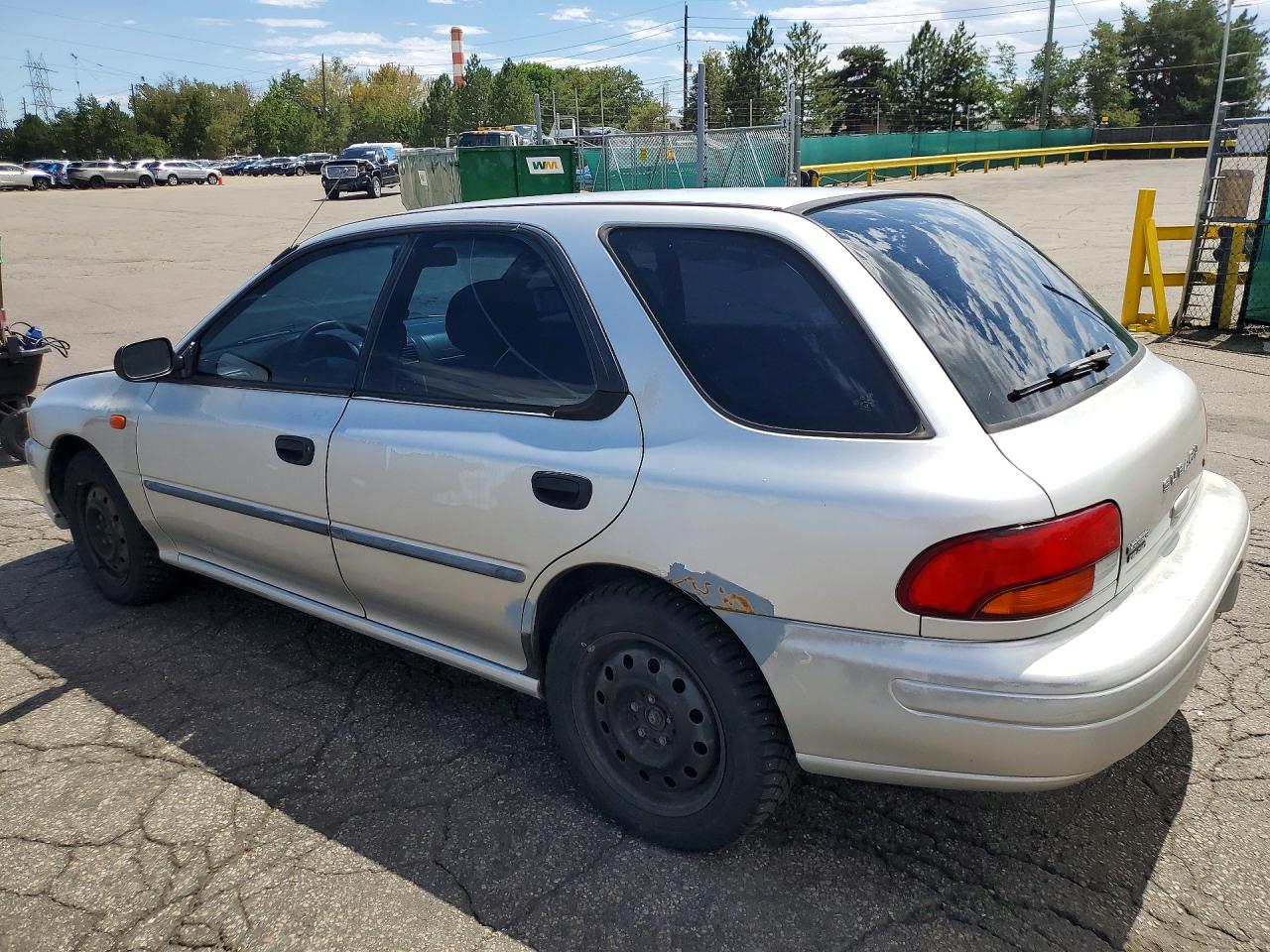 1999 Subaru Impreza L Silver vin: JF1GF4350XH804568
