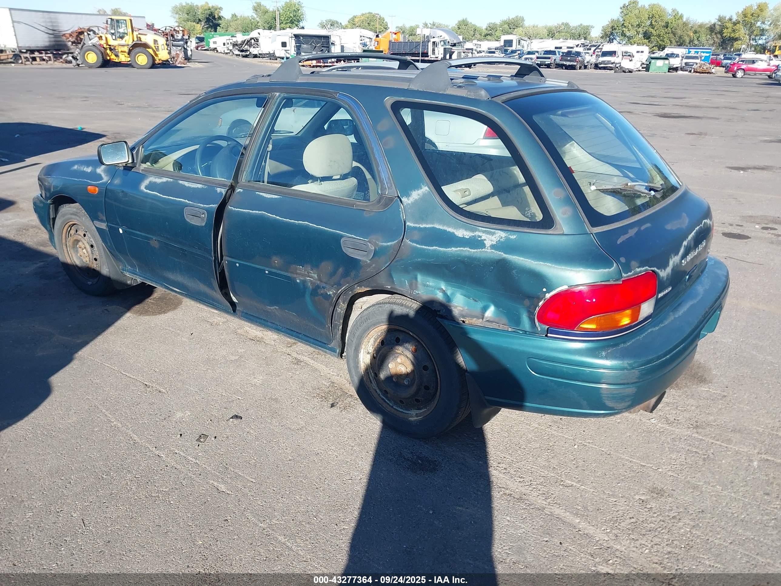 1996 Subaru Impreza L Green vin: JF1GF4359TG813270