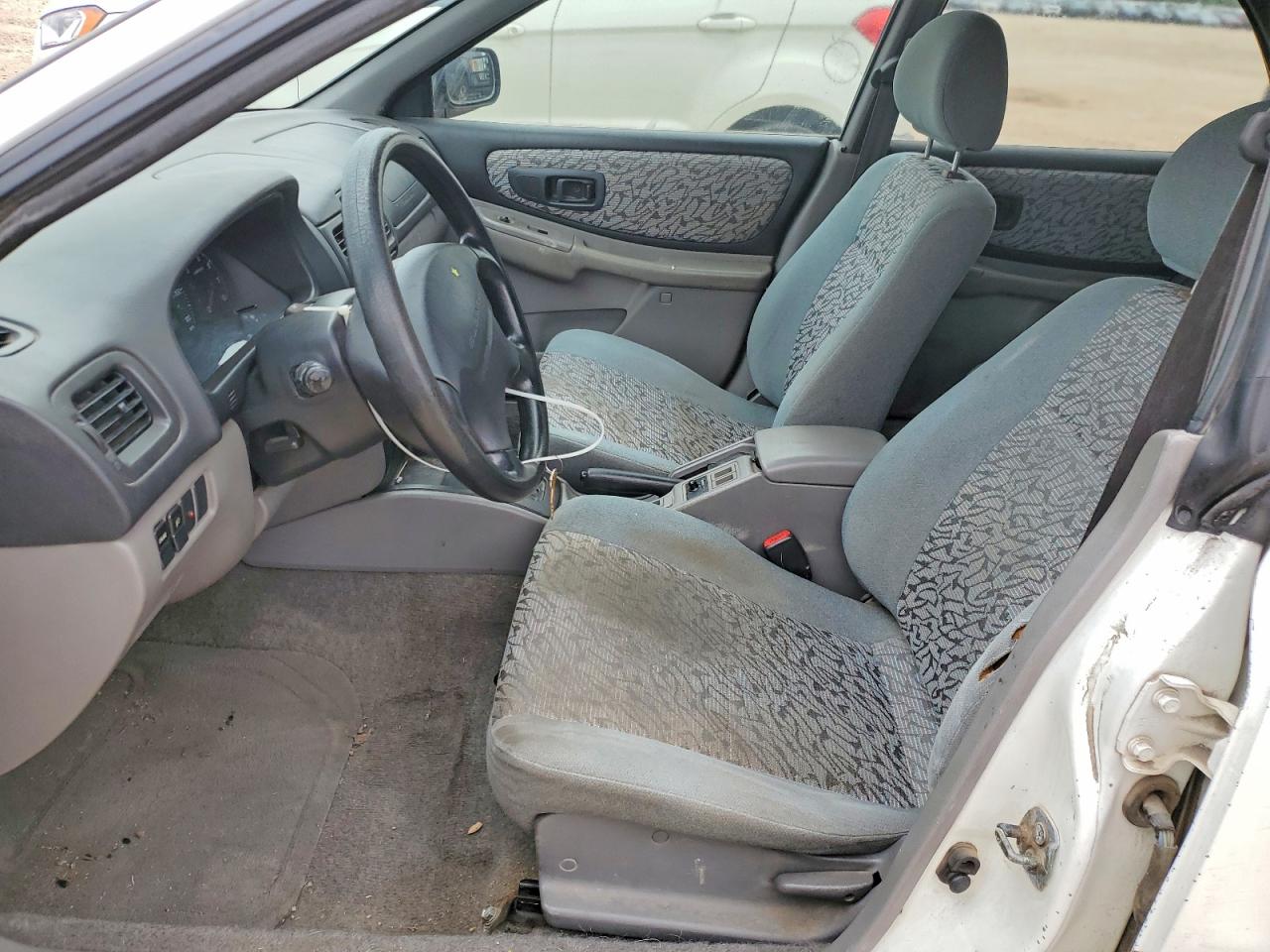 1998 Subaru Impreza Outback White vin: JF1GF4851WH813478