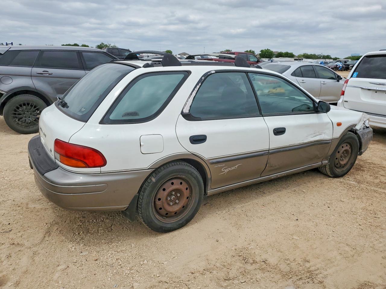 1998 Subaru Impreza Outback White vin: JF1GF4851WH813478