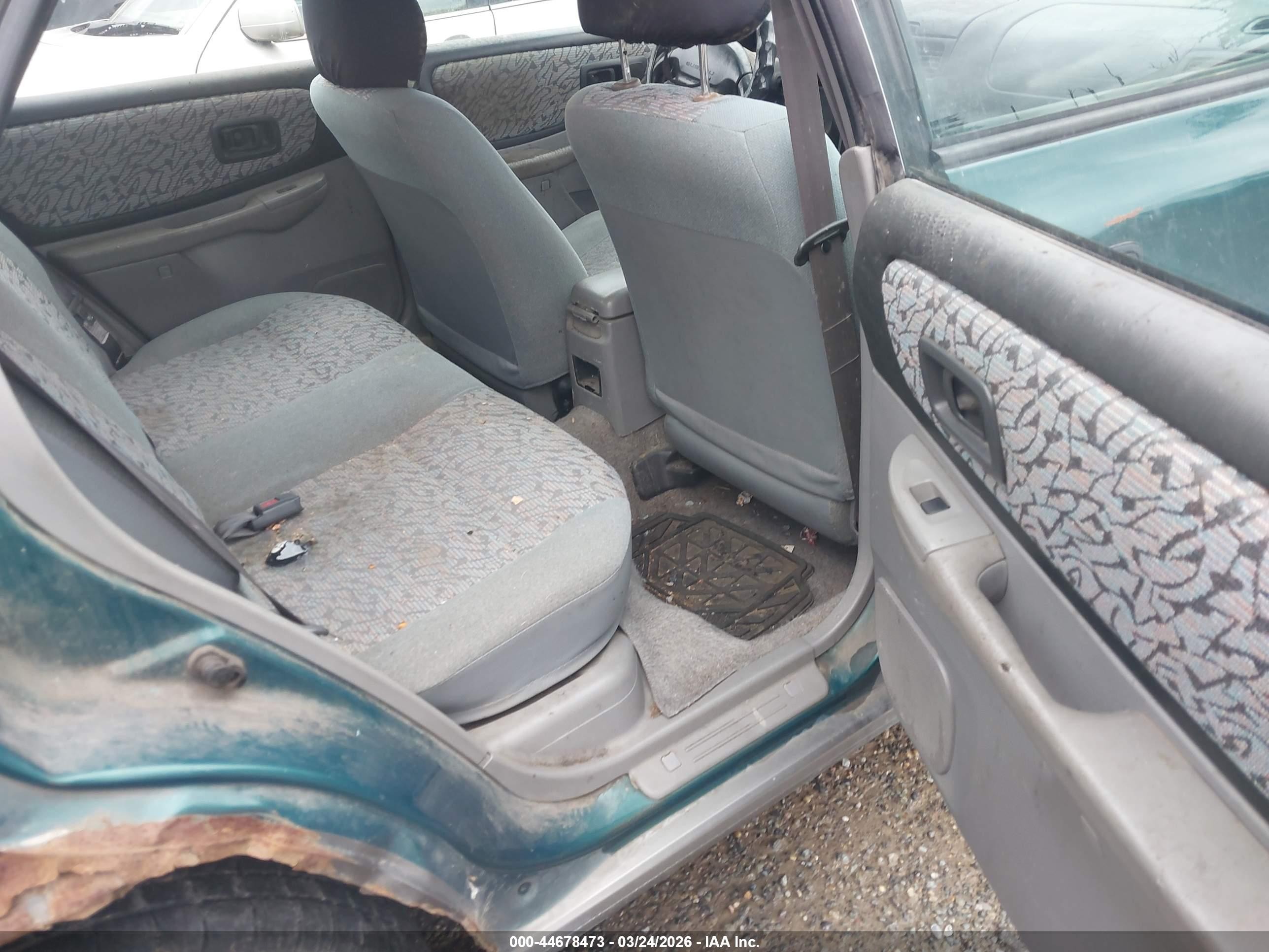1998 Subaru Impreza Outback Sport Зеленый vin: JF1GF4852WG810479