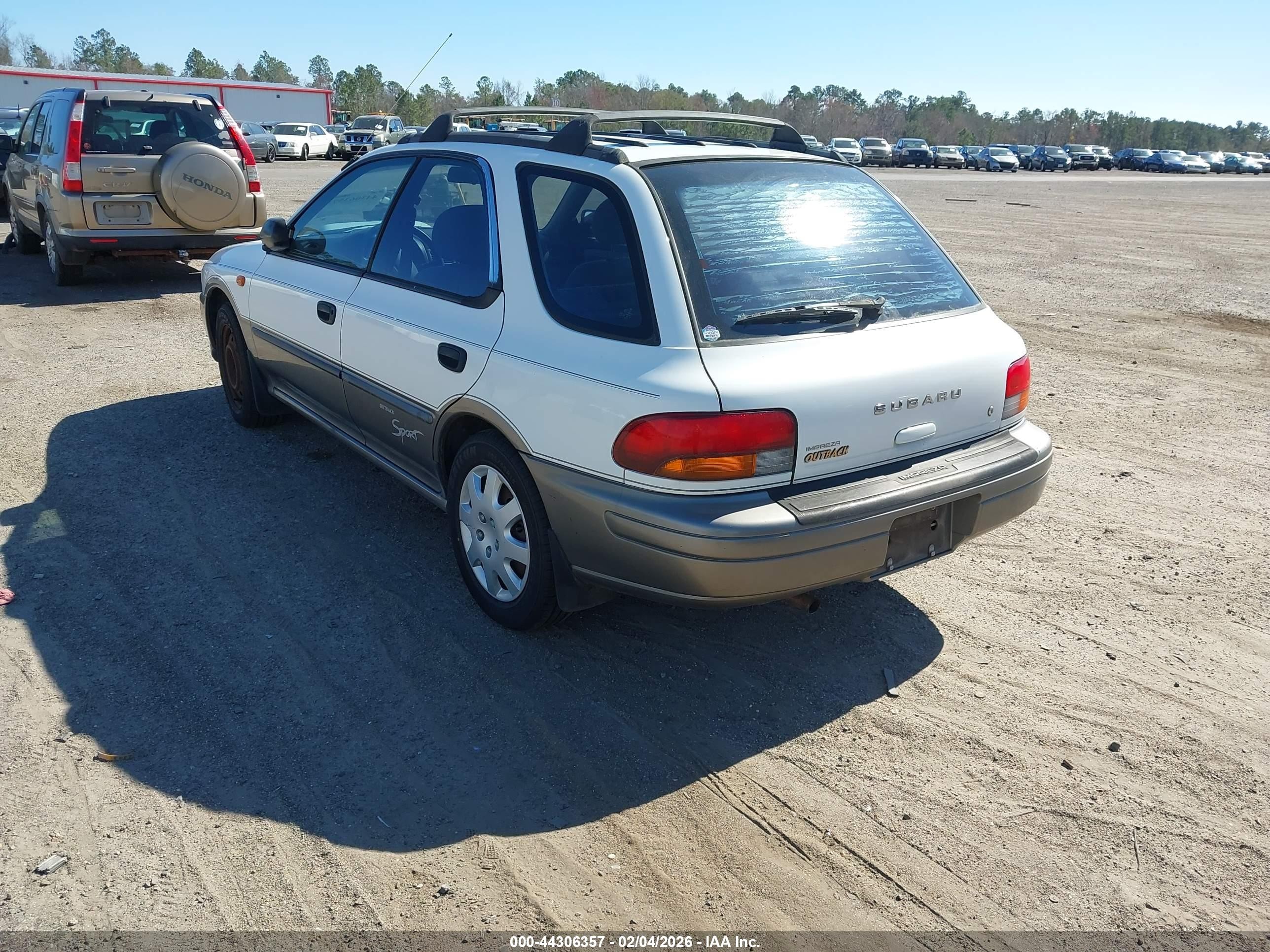 1998 Subaru Impreza Outback Sport White vin: JF1GF4854WH808484