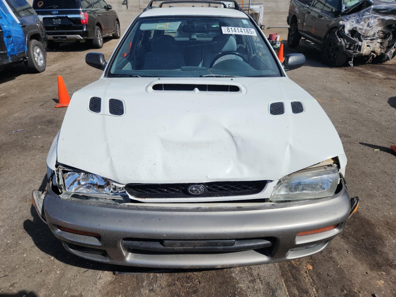 1998 Subaru Impreza Outback White vin: JF1GF4854WH812664