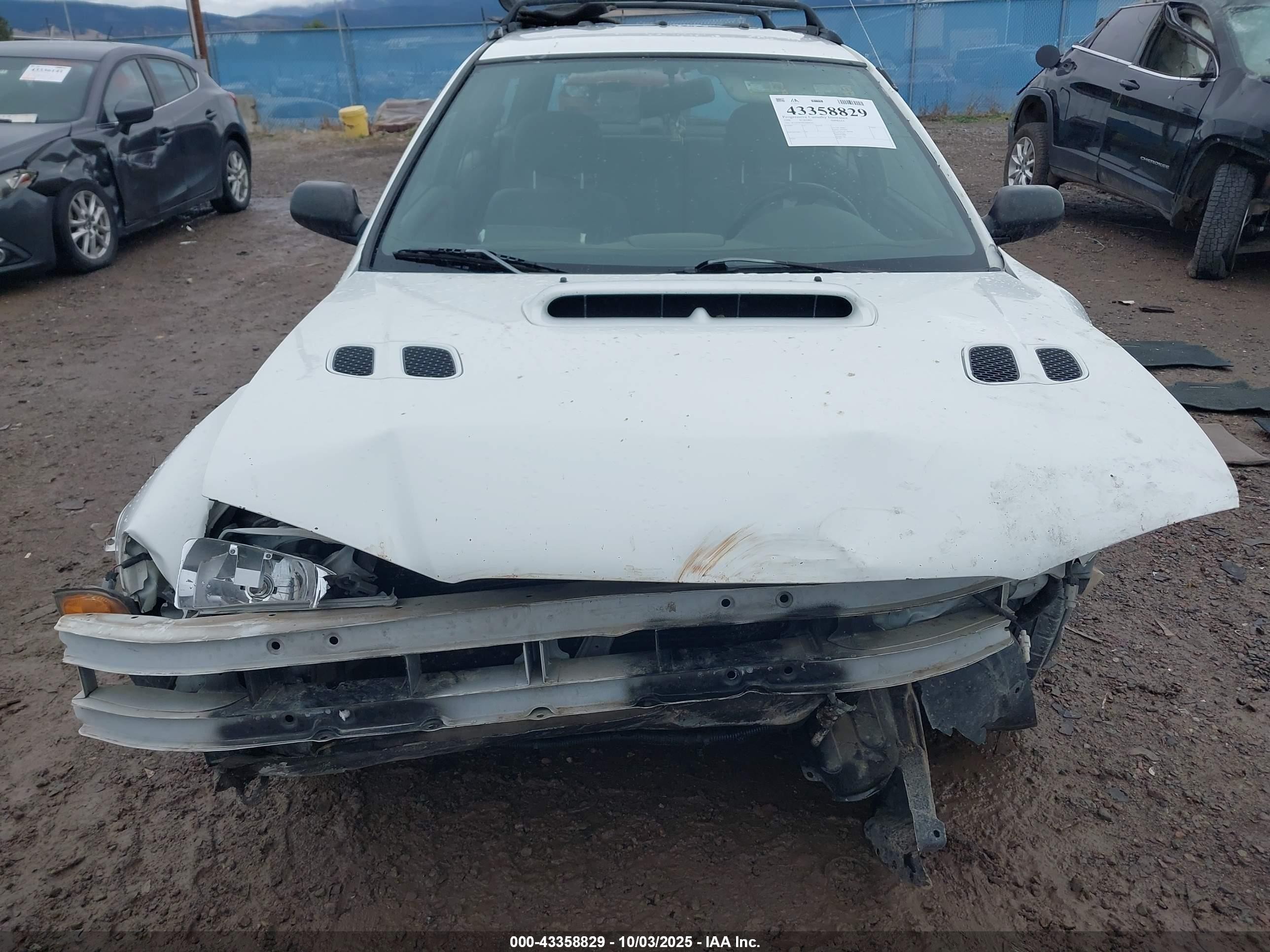 1998 Subaru Impreza Outback Sport White vin: JF1GF4858WH808245