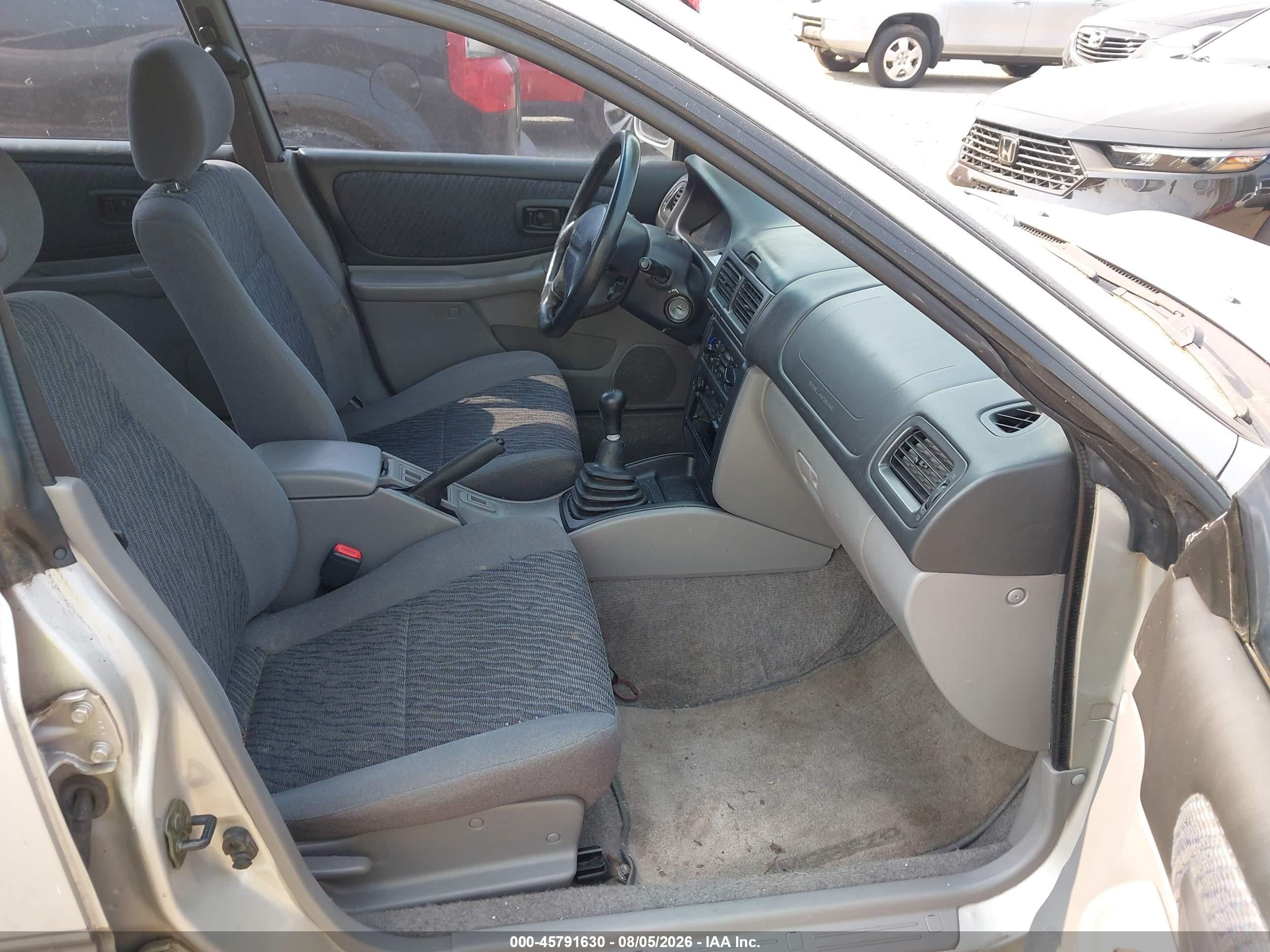 2000 Subaru Outback   Silver vin: JF1GF4858YG808044