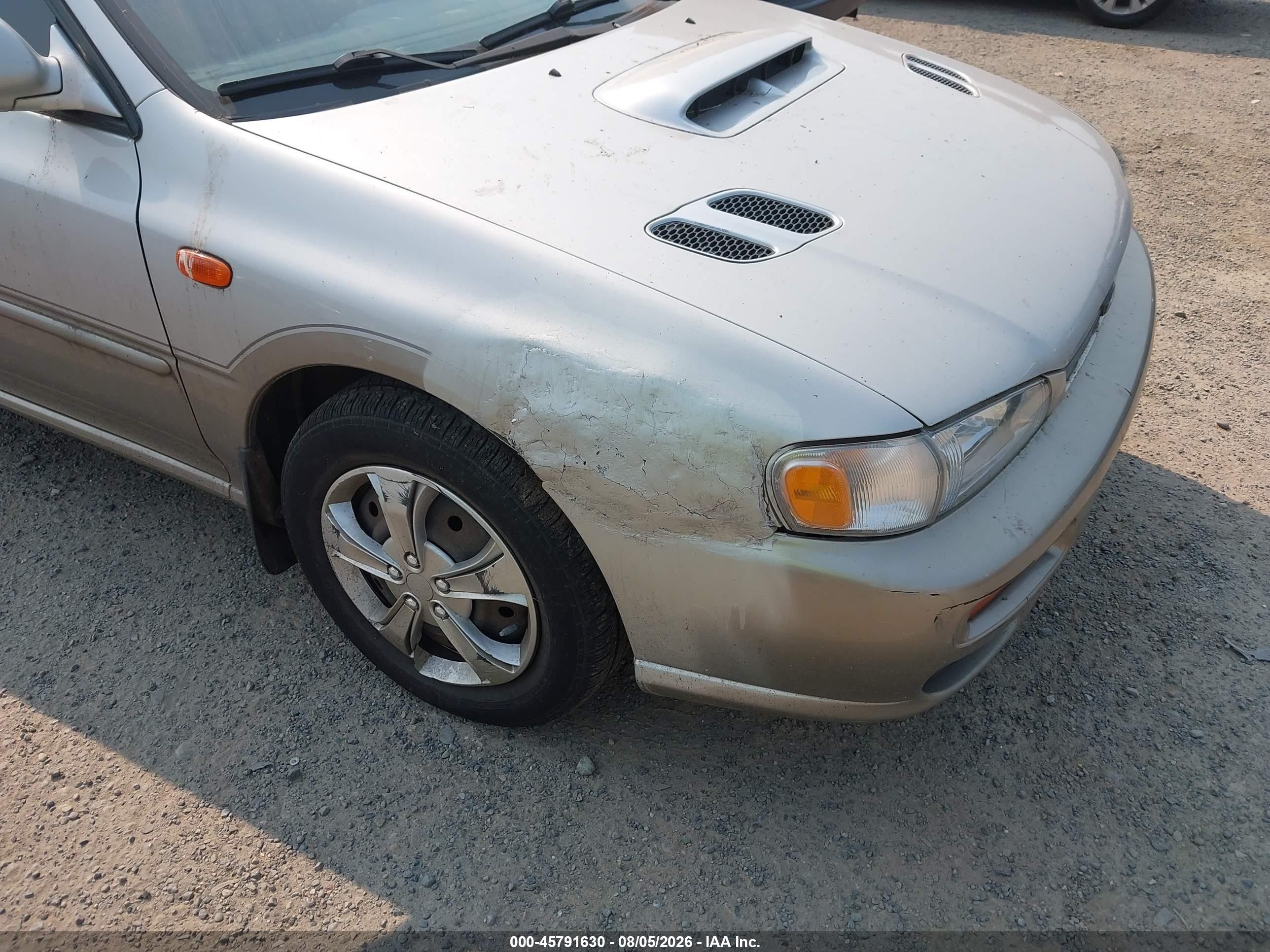2000 Subaru Outback   Silver vin: JF1GF4858YG808044