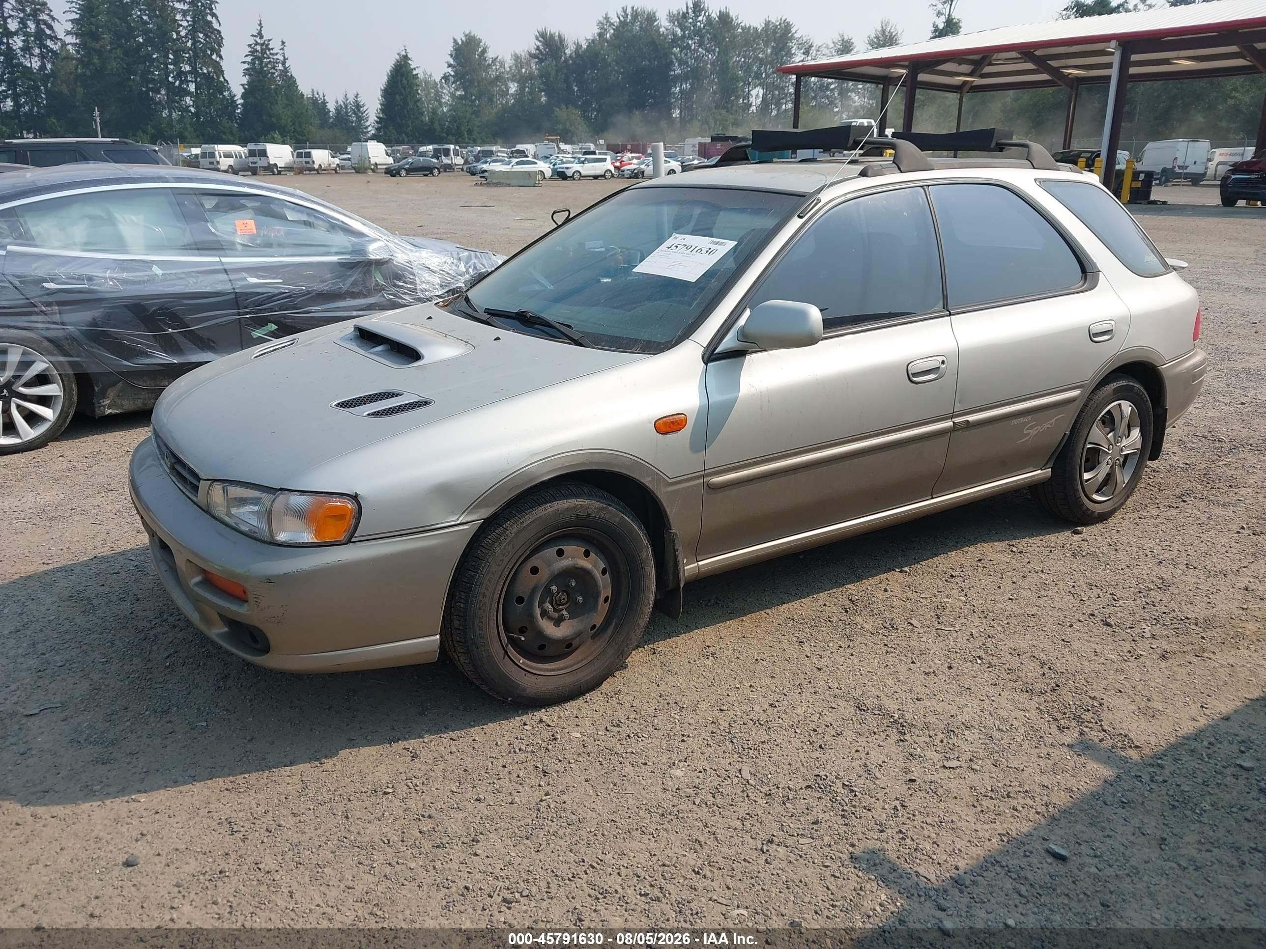 2000 Subaru Outback   Silver vin: JF1GF4858YG808044