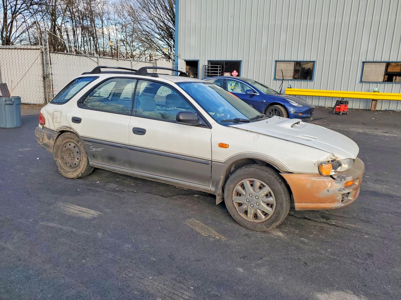 1997 Subaru Impreza Outback White vin: JF1GF4859VH819270